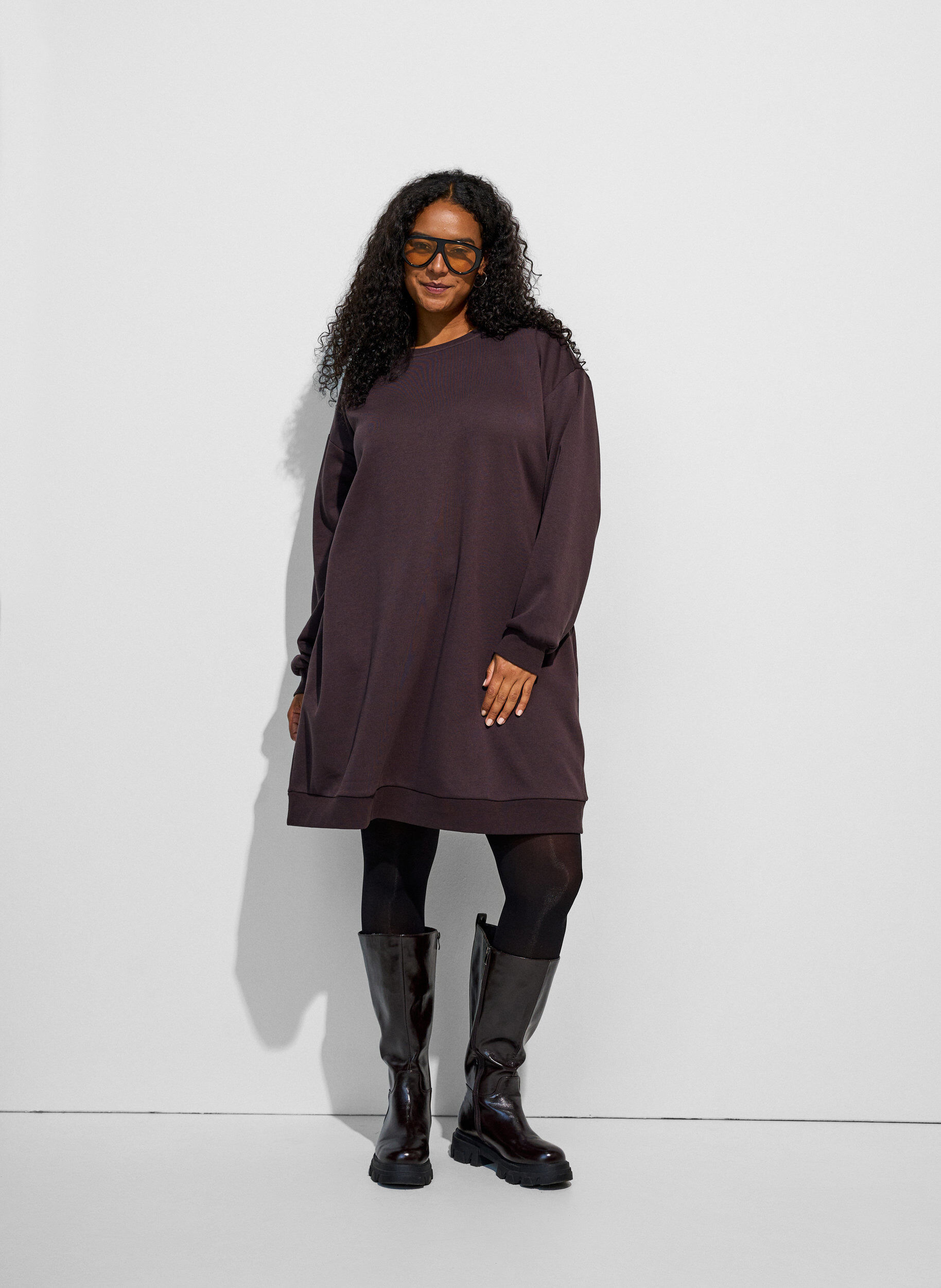 ZizzifashionLoose sweatshirt dress with pockets, Brown, Model image number 3