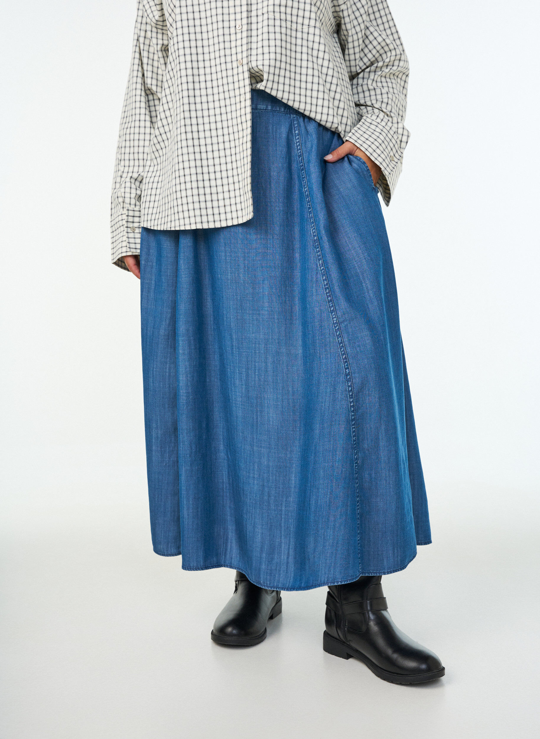 ZizzifashionMaxi skirt in lyocell with a denim look, Blue, Model image number 2