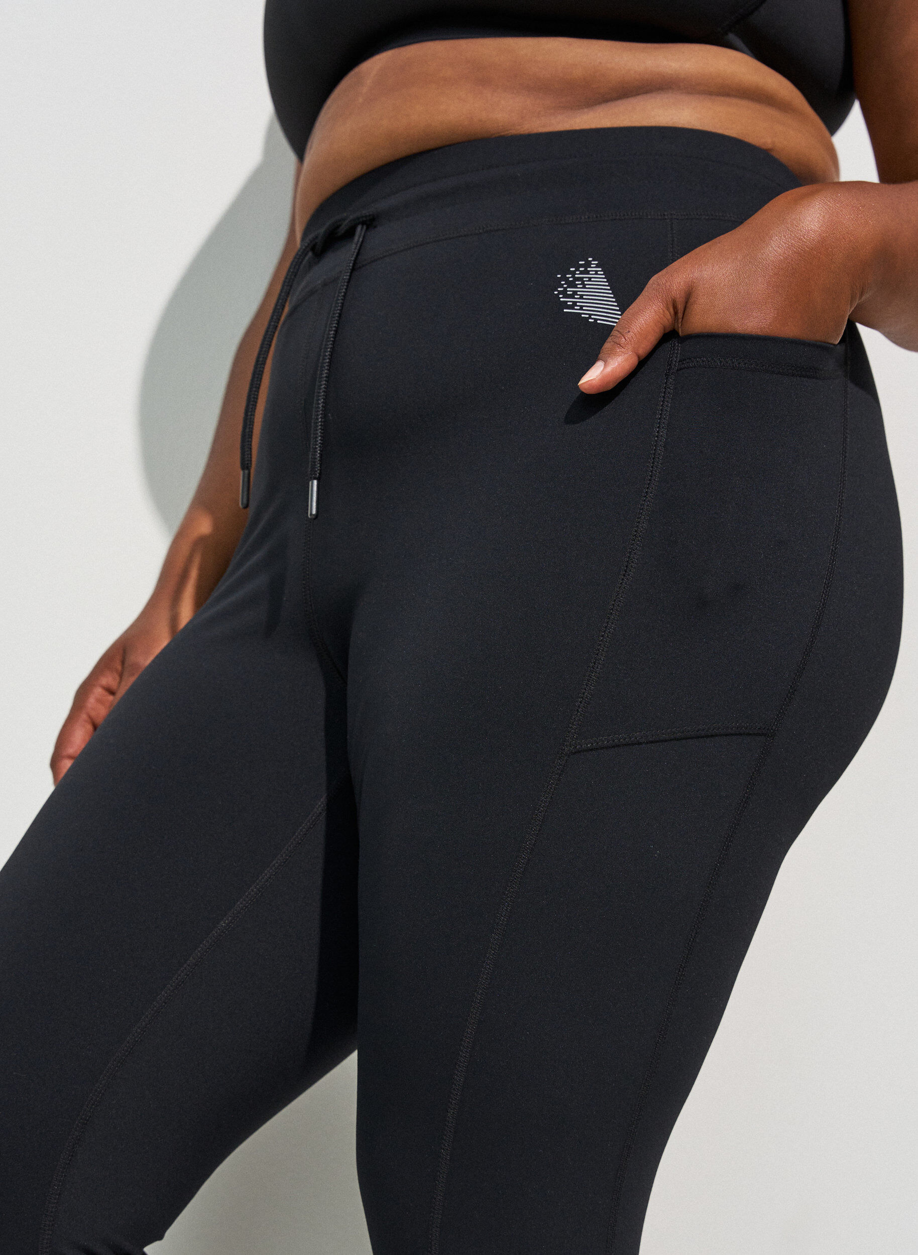 Zizzifashion 7/8 training tights with pockets, Black, Model image number 3