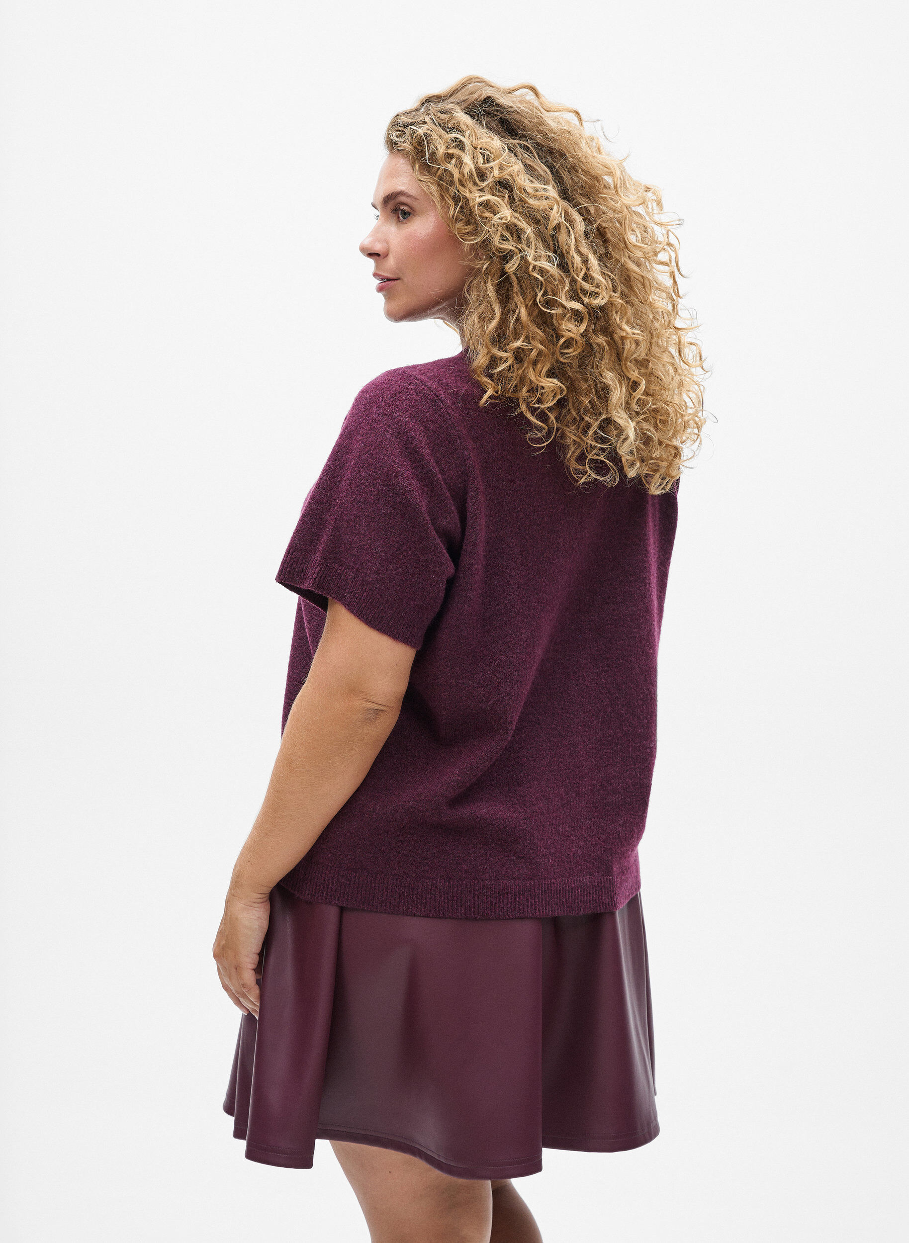 ZizzifashionKnitwear cardigan with short sleeves, Dark Bordeaux, Model image number 2
