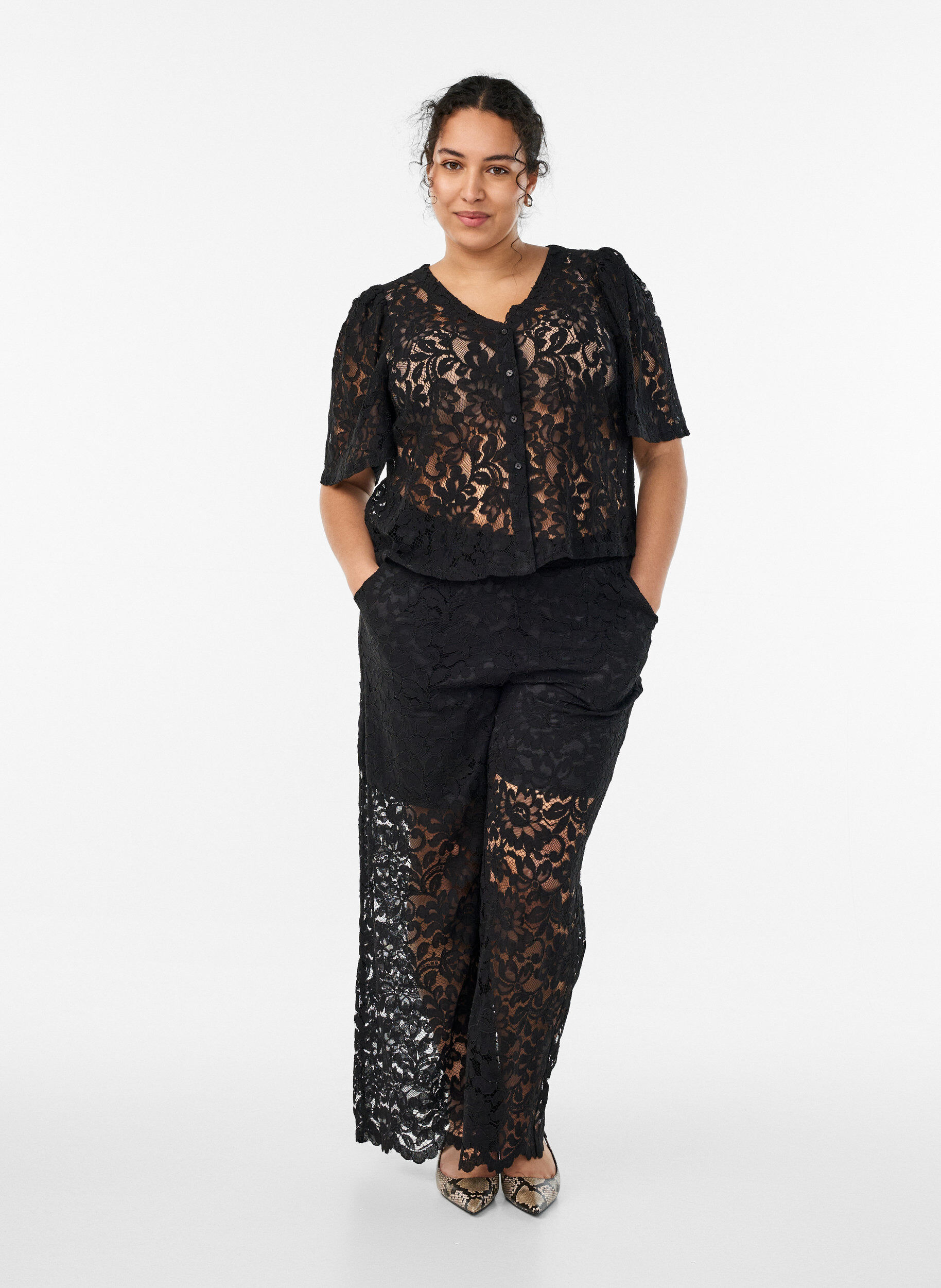 Zizzifashion High-waisted lace trousers with straight legs, Black, Model image number 0