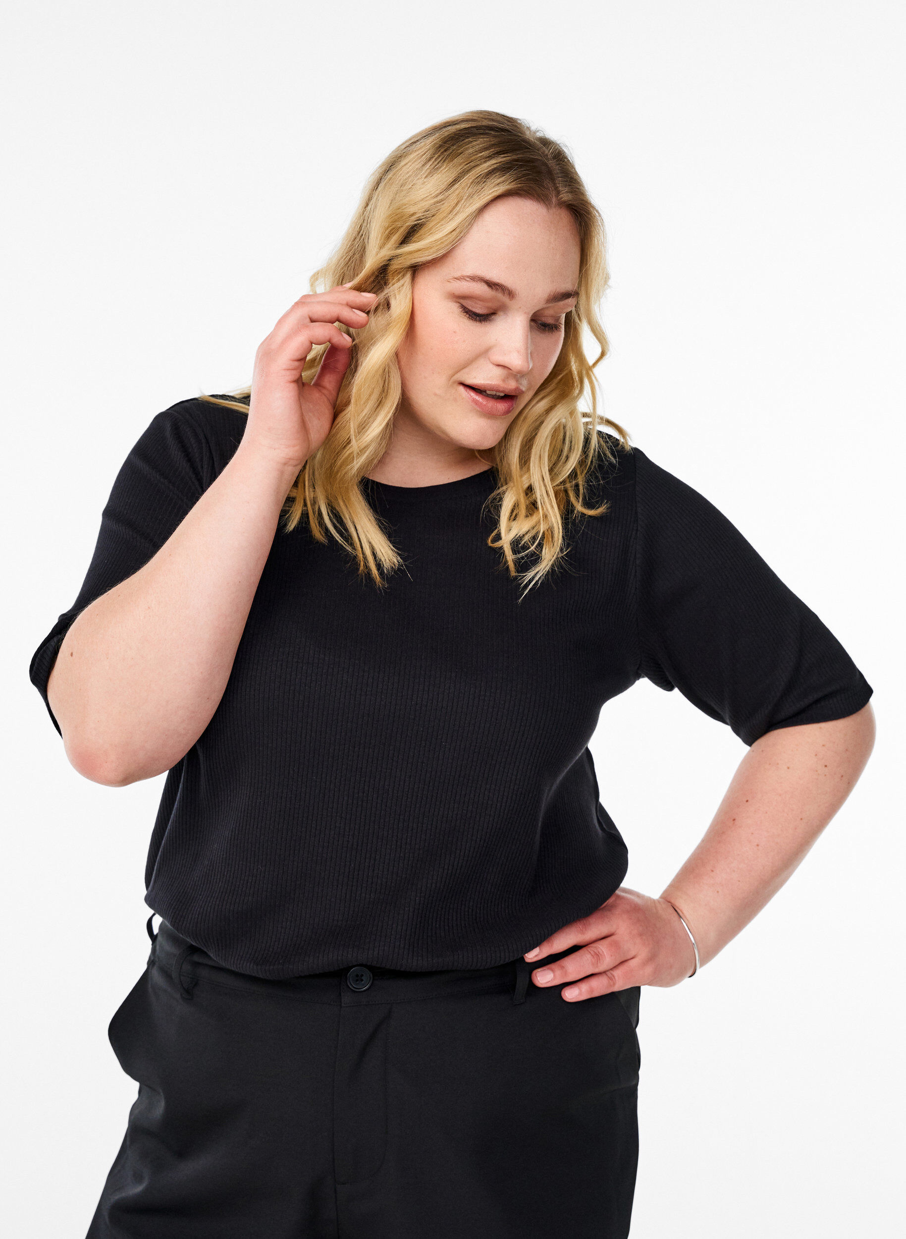 Ribbed jersey blouse with short sleeves, Black, Model