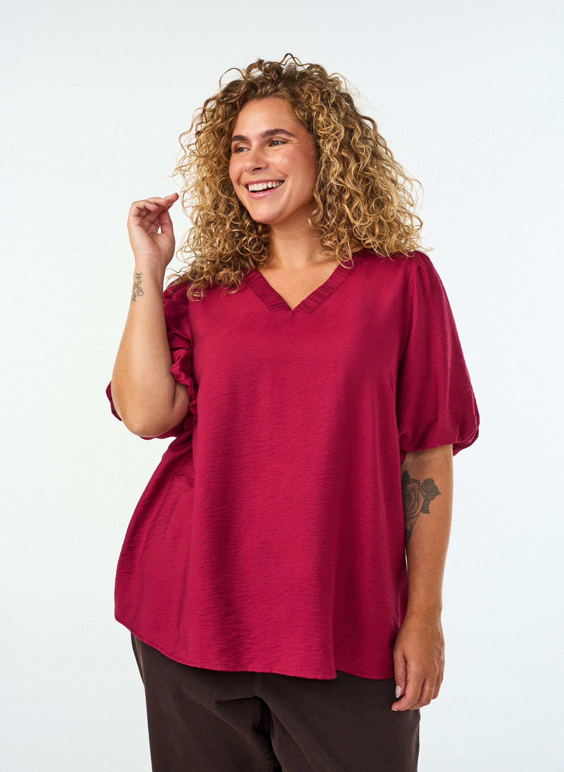 ZizzifashionBlouse with balloon sleeves and V-neck, Red, Model image number 0
