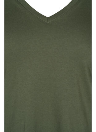 Organic cotton T-shirt with V-neckline, Thyme, Packshot image number 2