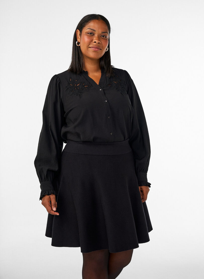 Short knitted A-line skirt, Black, Model image number 0