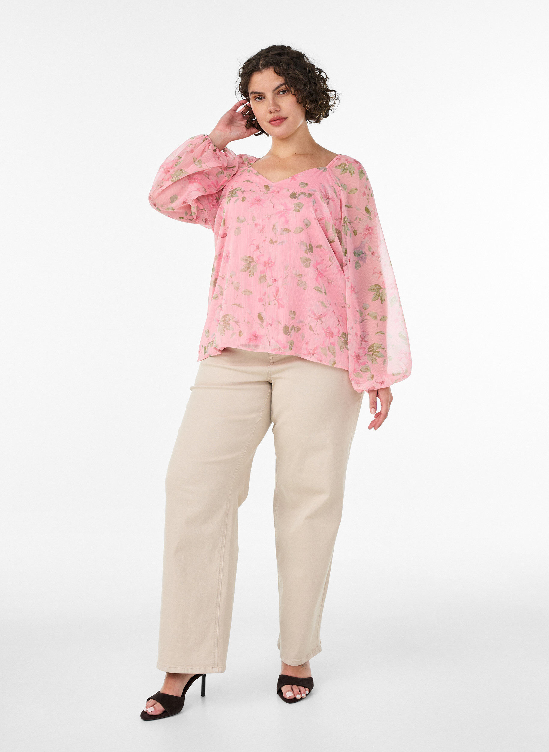 Zizzifashion Chiffon blouse with floral print and long sleeves, Rose, Model image number 1