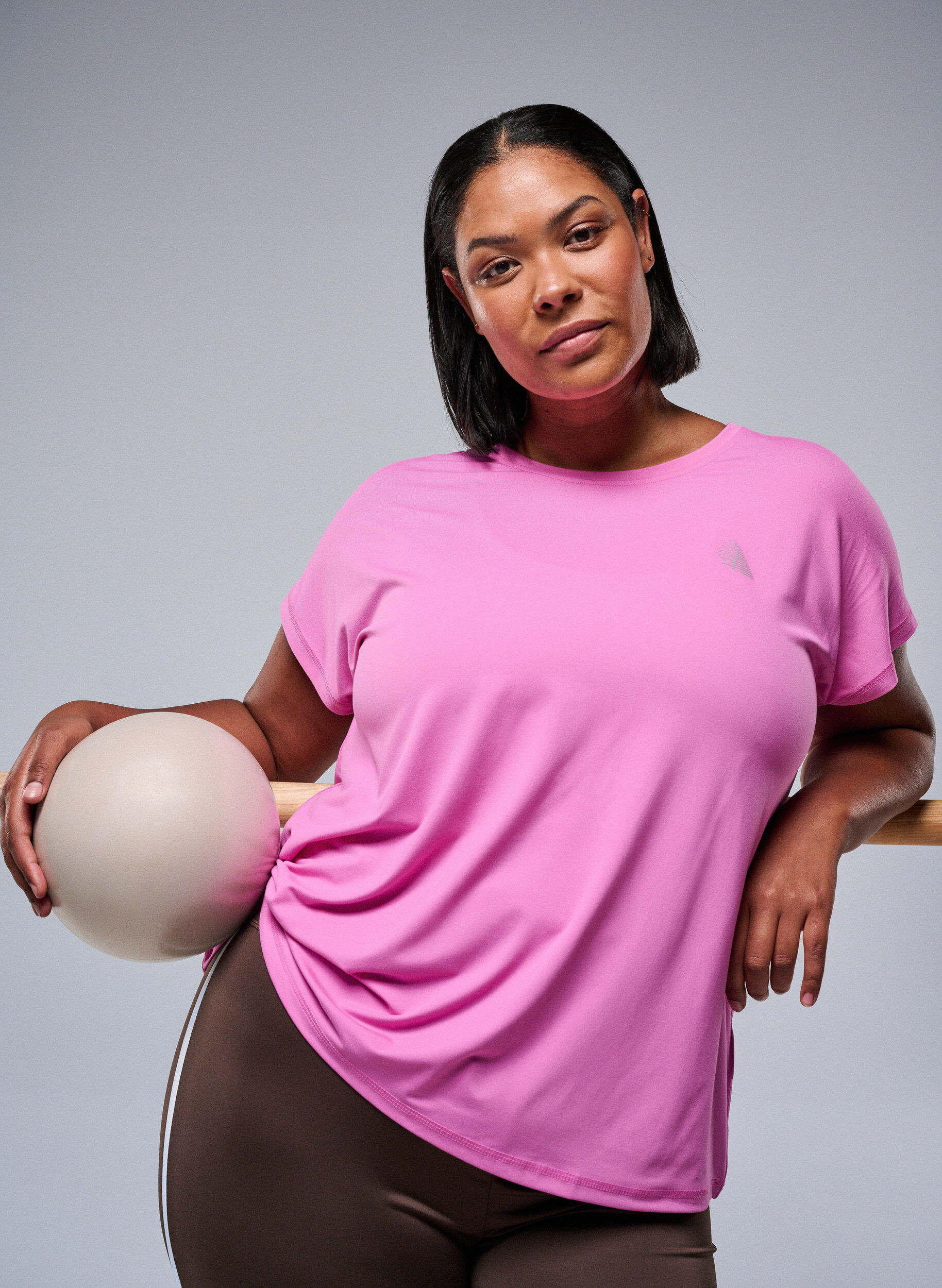 Zizzifashion Solid-coloured workout T-shirt, Pink, Image image number 0