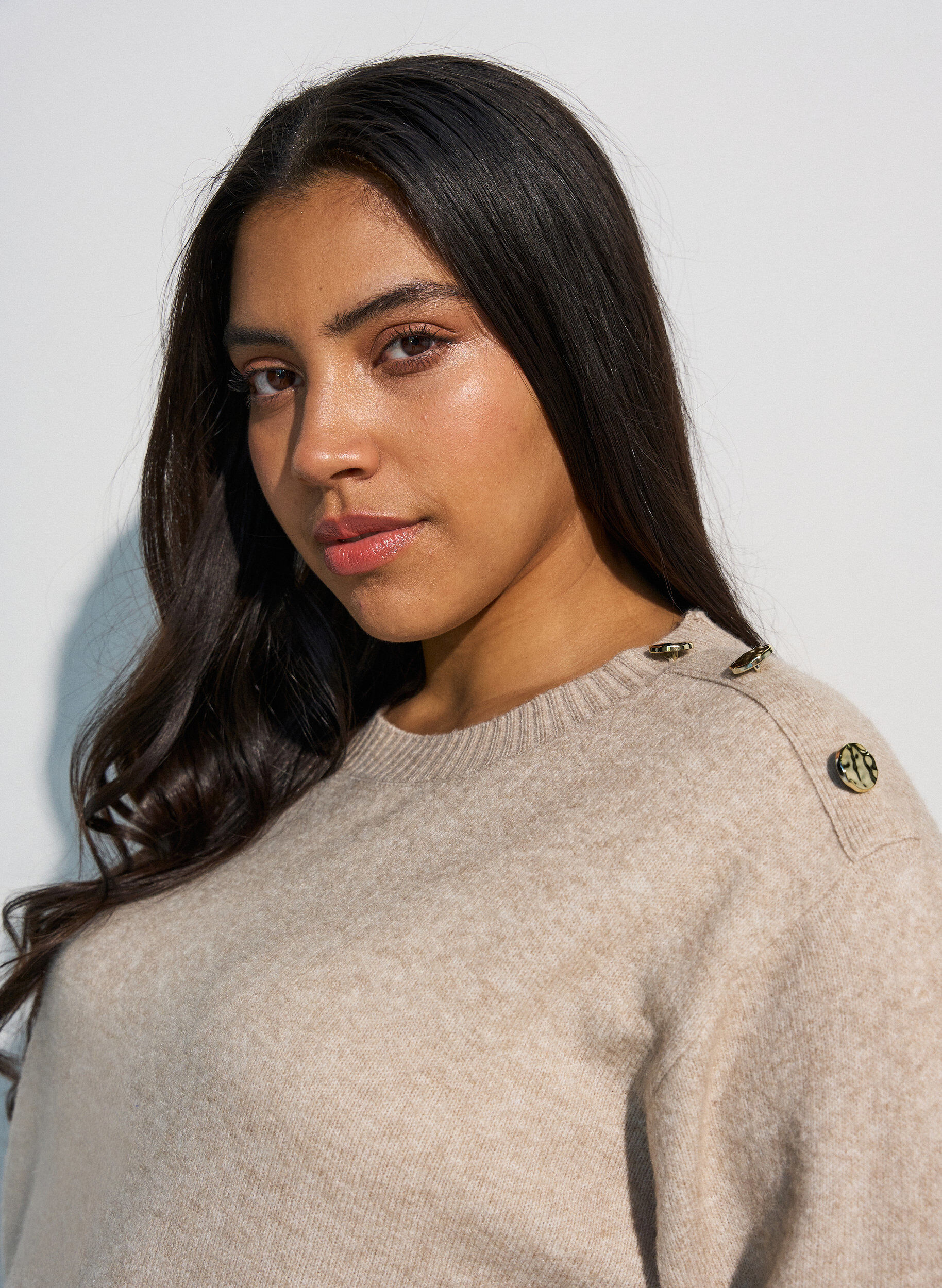 ZizzifashionKnit blouse with button detail, Beige, Model image number 3