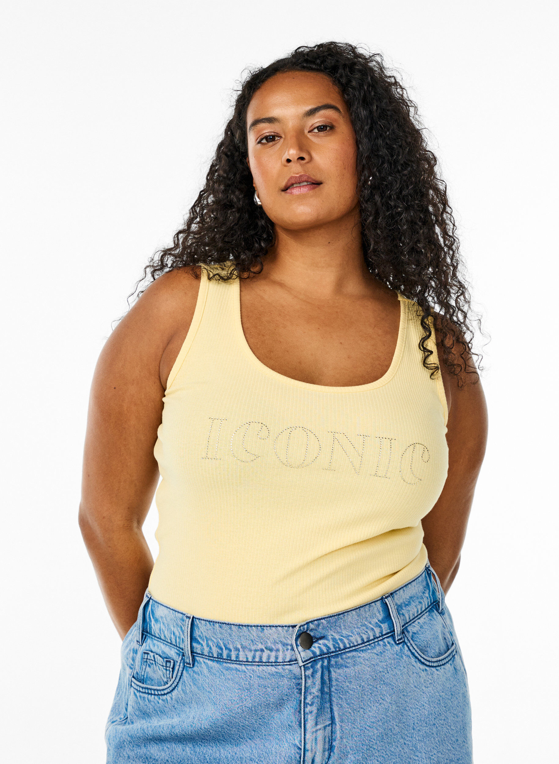 Zizzifashion Slim-fit tank top with rhinestones, Yellow, Model image number 0