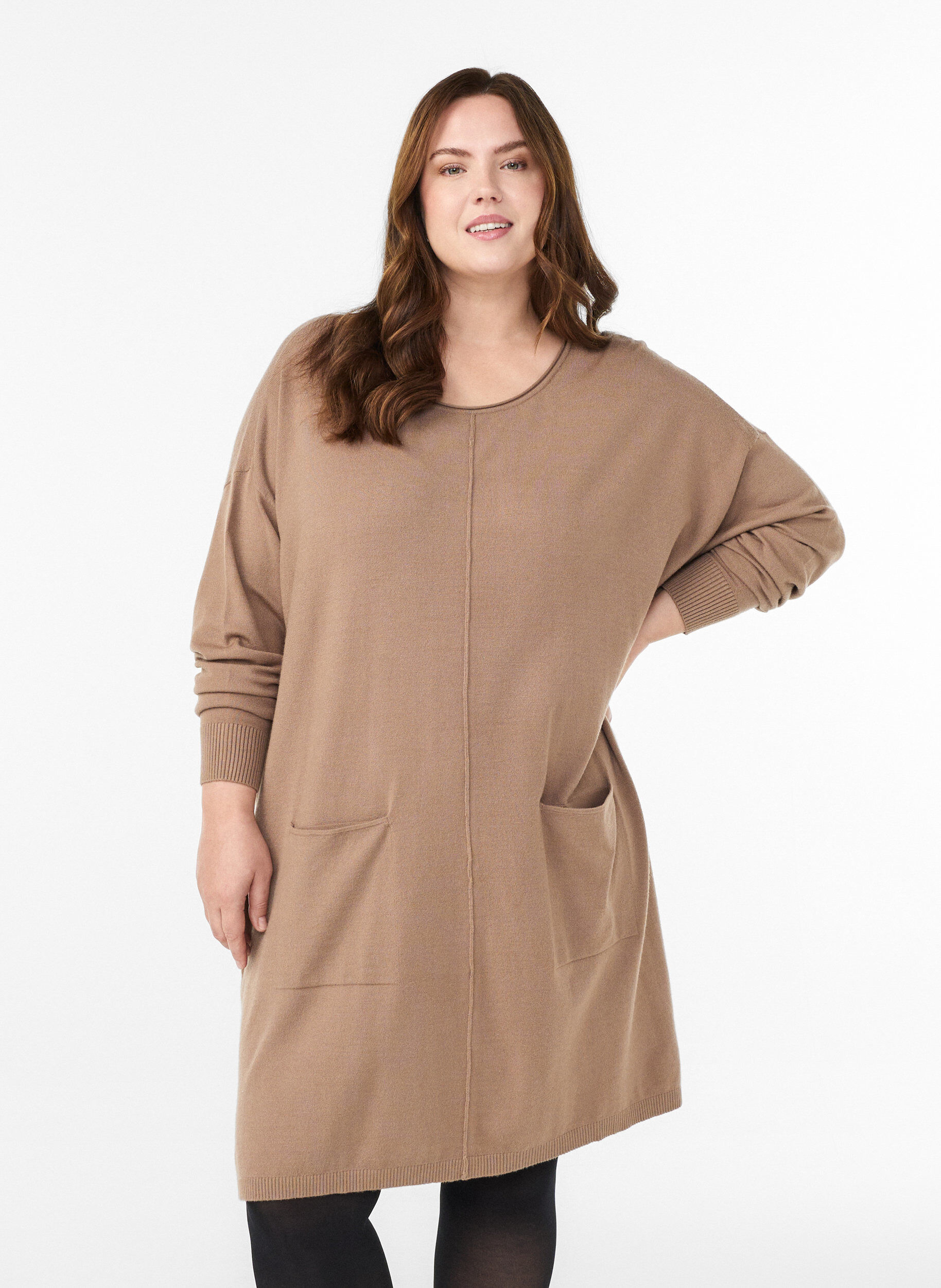 Short knit dress with centre seam and pockets, Brown, Model