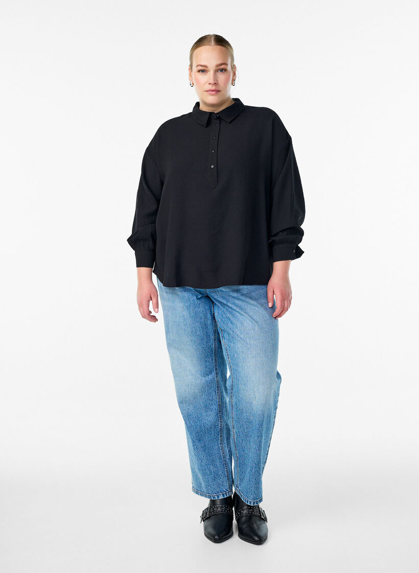 Shirt blouse with button detail at the back, Black, Model image number 1