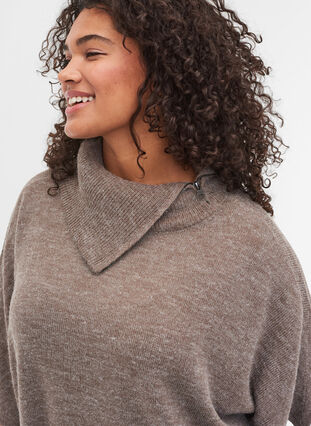 Short-sleeved knitted poncho with collar, Iron Mel., Model image number 2