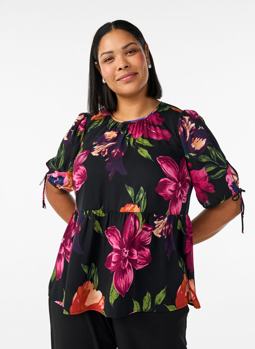 Blouse with floral print and peplum, Black, Model image number 0