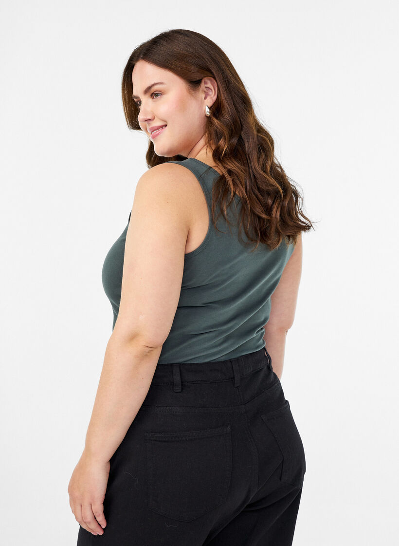 Solid color basic top in cotton, Green, Model image number 2