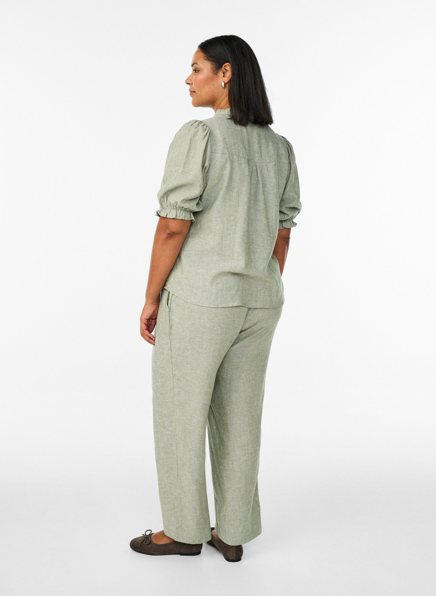 Zizzifashion Loose trousers in linen and viscose, Green, Model image number 2