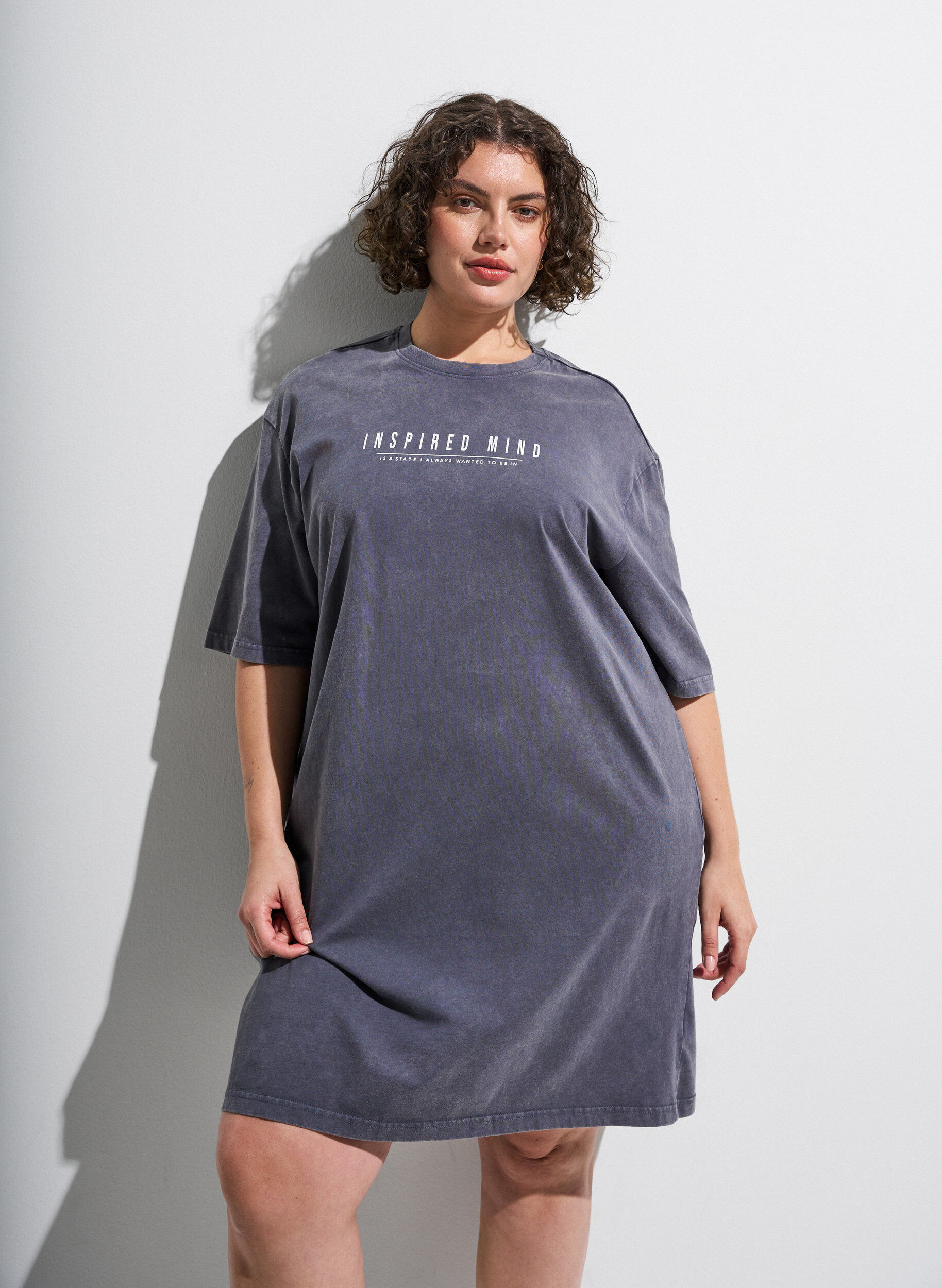 Loose T-shirt dress with a washed look