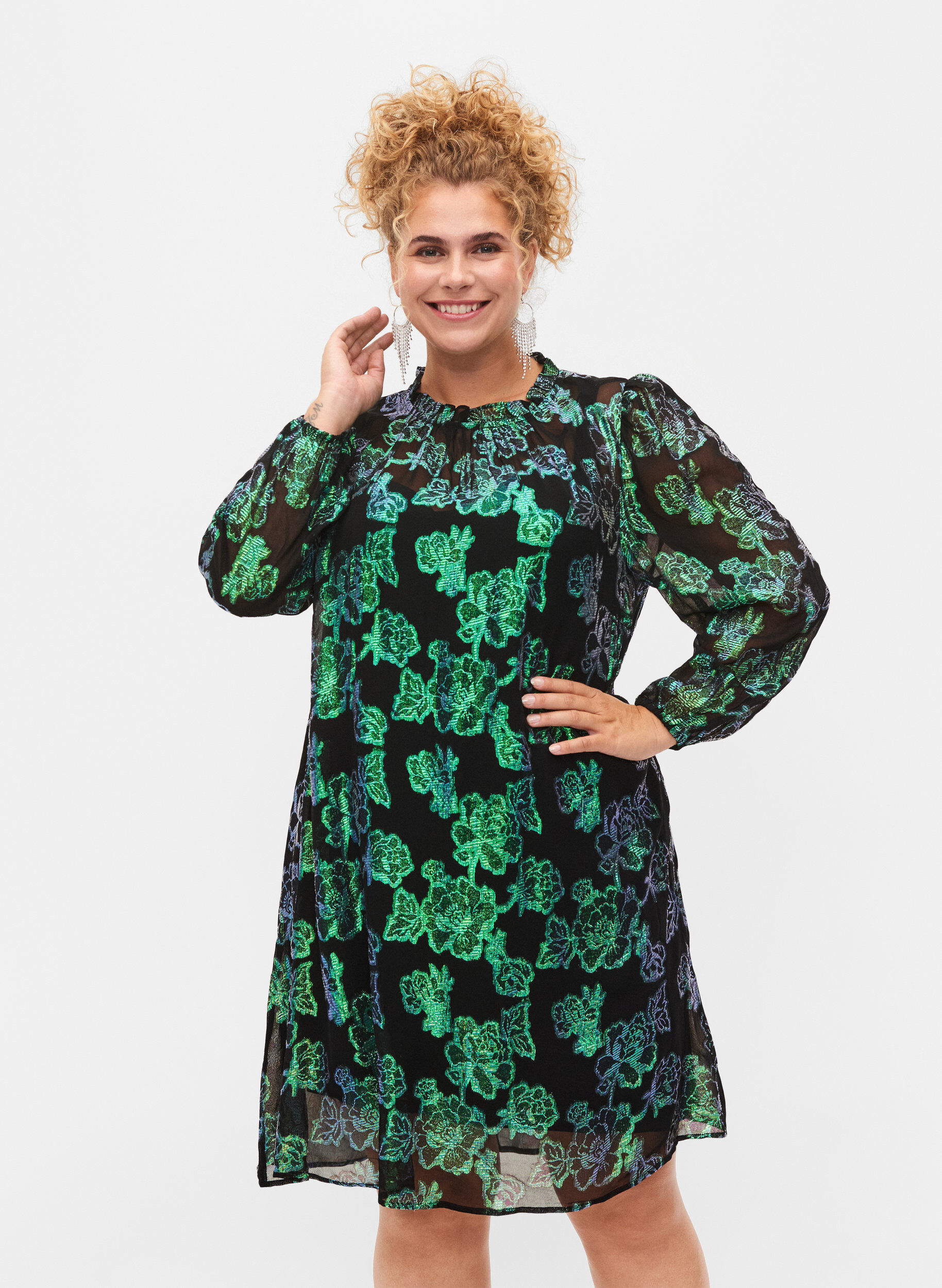 Zizzifashion Floral viscose dress with lurex structure, Black w. Green Lurex, Model image number 0