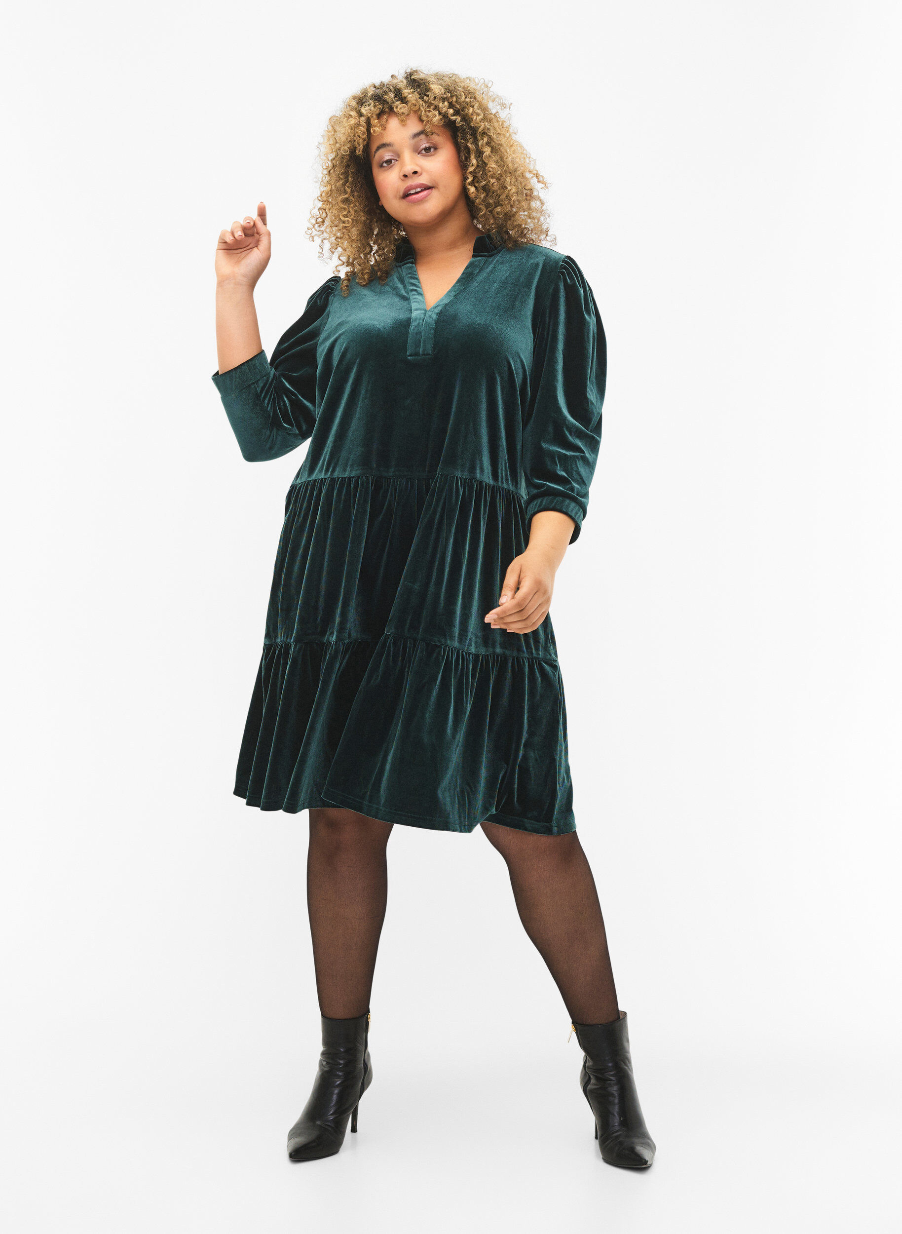 Zizzifashion Velour dress with ruffle collar and 3/4 sleeves, Scarab, Model image number 2