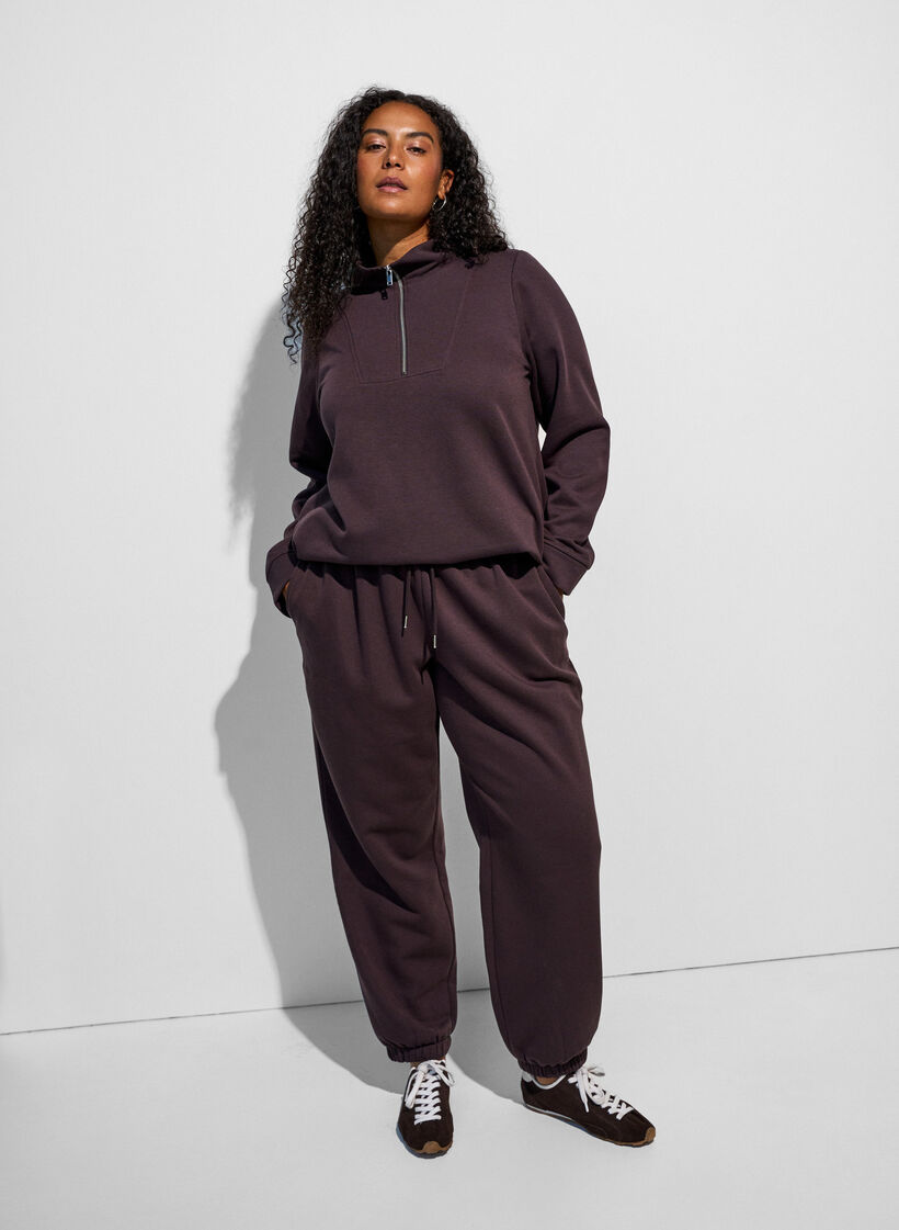 High-waisted sweatpants with drawstring, Brown, Model image number 0