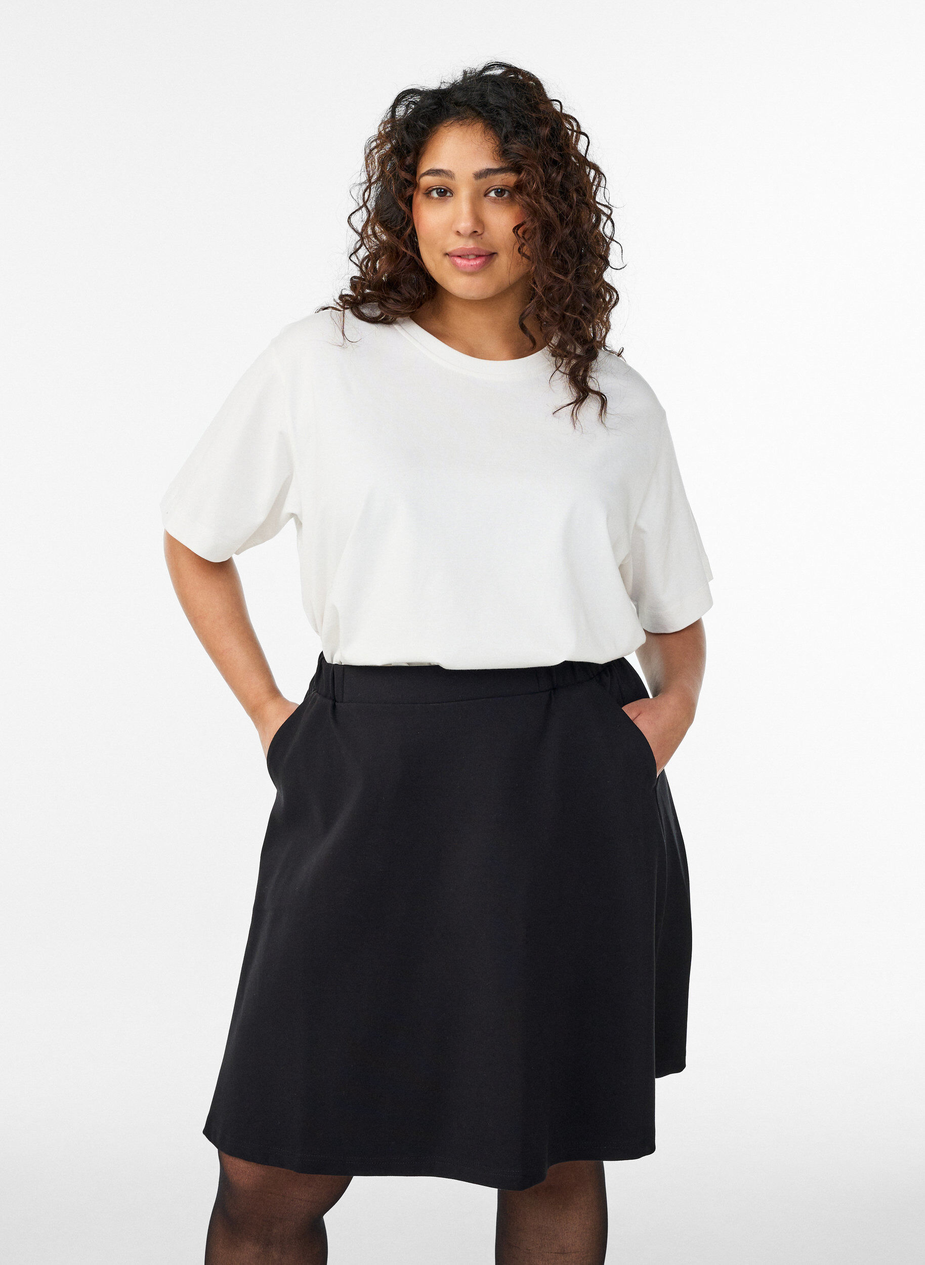 Zizzifashion Skater skirt in viscose, Black, Model image number 0