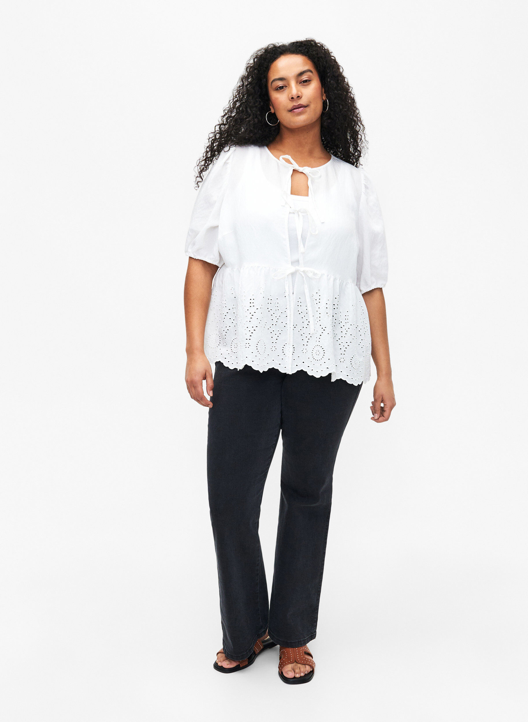 Zizzifashion Viscose blouse with embroidery anglaise, Bright White, Model image number 3