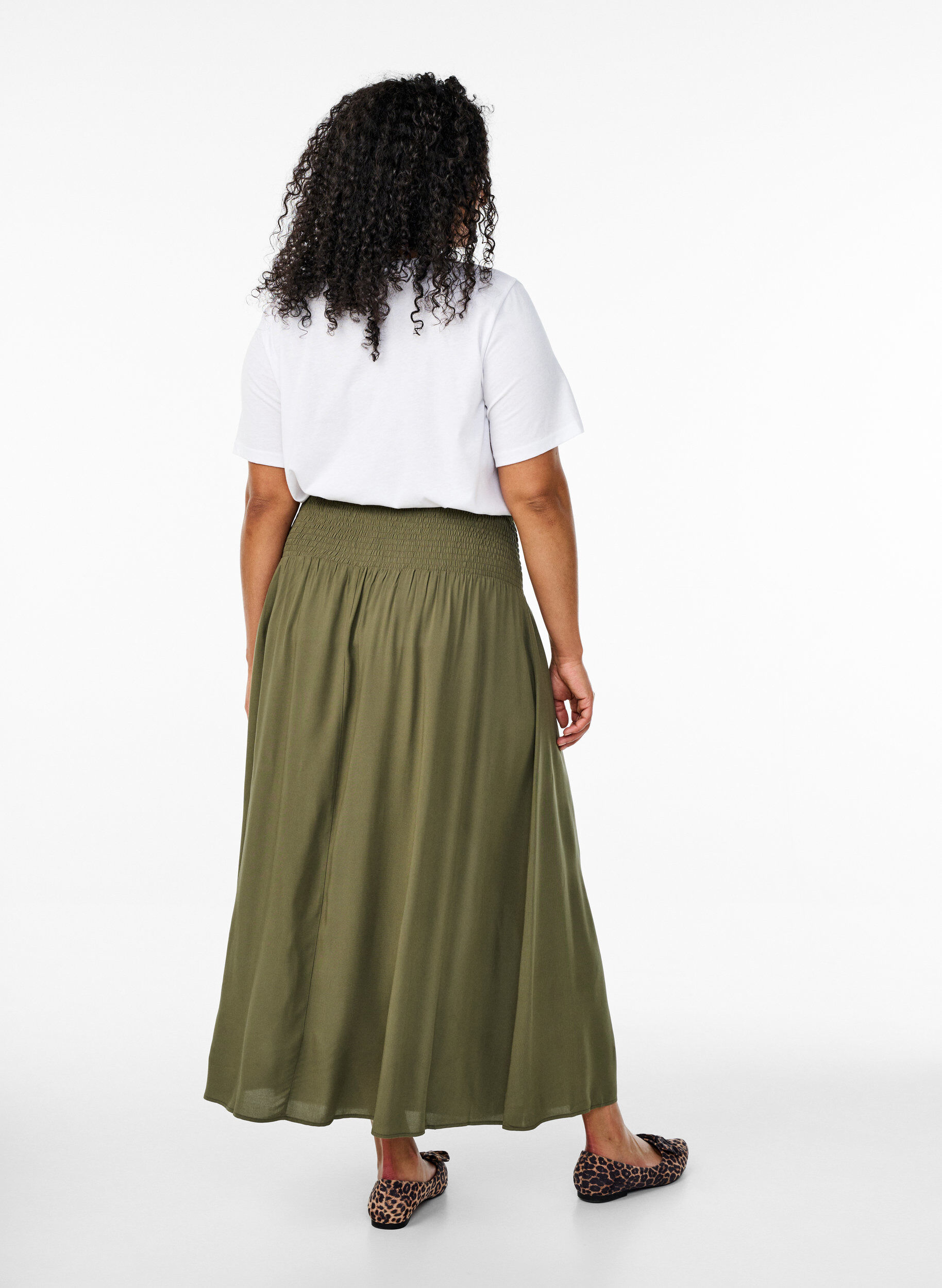 Zizzifashion Viscose maxi skirt with smocking, Green, Model image number 1