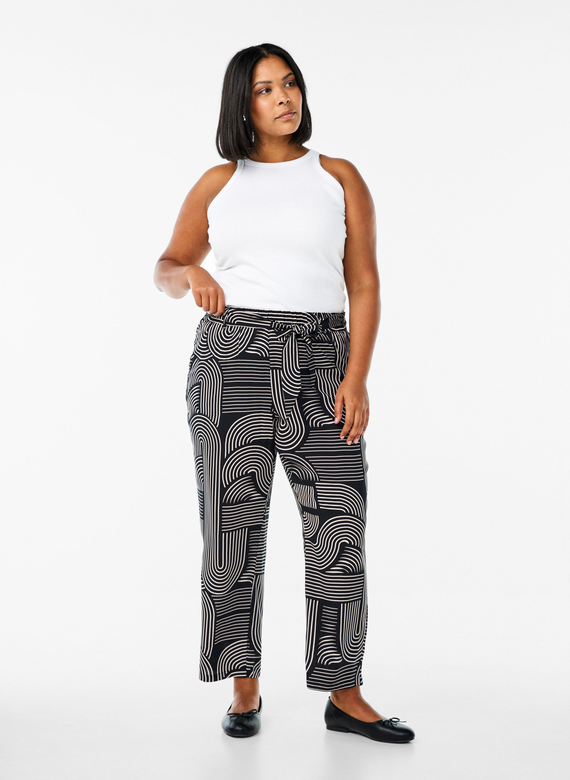 Zizzifashion High-waisted viscose trousers, Black, Model image number 0