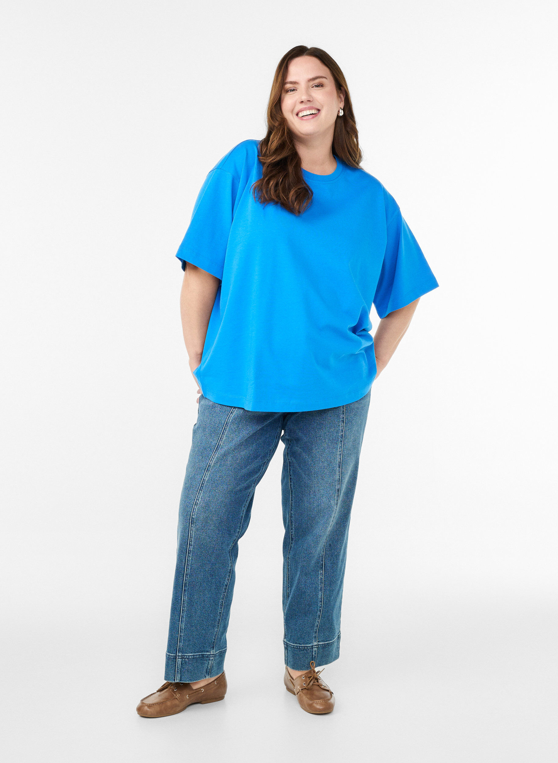 Oversized T-shirt with half sleeves, Blue, Model