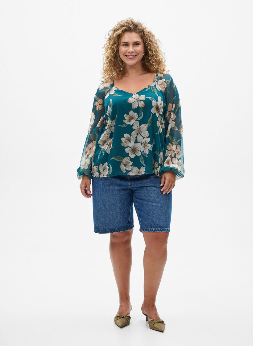 Chiffon blouse with floral print and long sleeves, Green Flower AOP, Model image number 2
