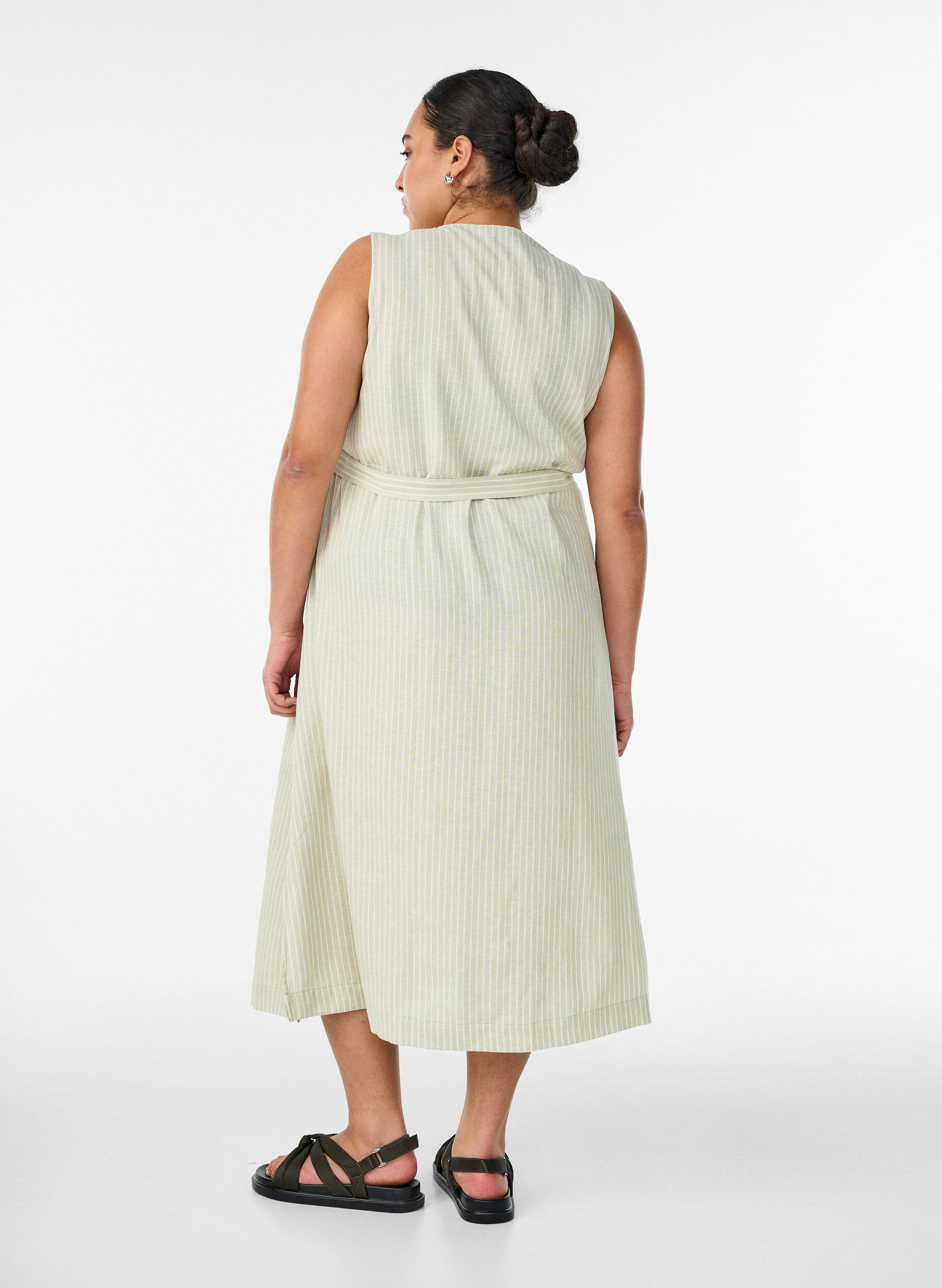 Zizzifashion Sleeveless striped midi dress in linen and viscose, Green, Model image number 1
