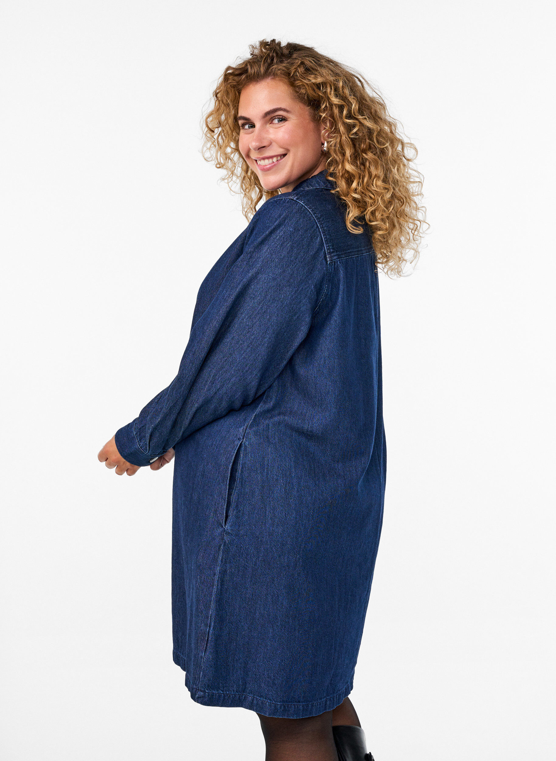 ZizzifashionShort denim dress with a V-neck and collar, Blue, Model image number 2