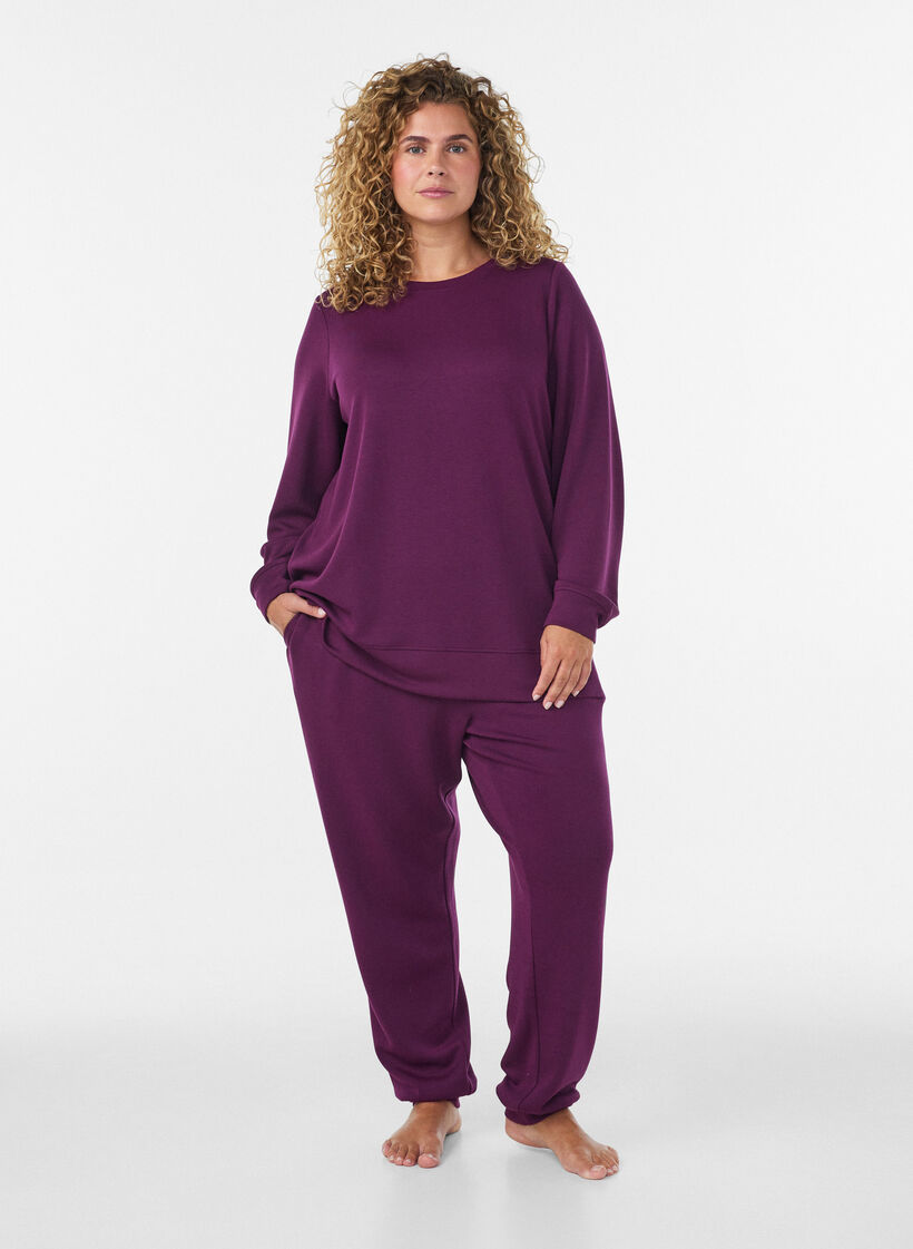 Long-sleeved jersey blouse with a round neck, Purple, Model image number 1