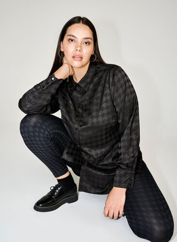 Long shirt with houndstooth pattern, Black, Image image number 0