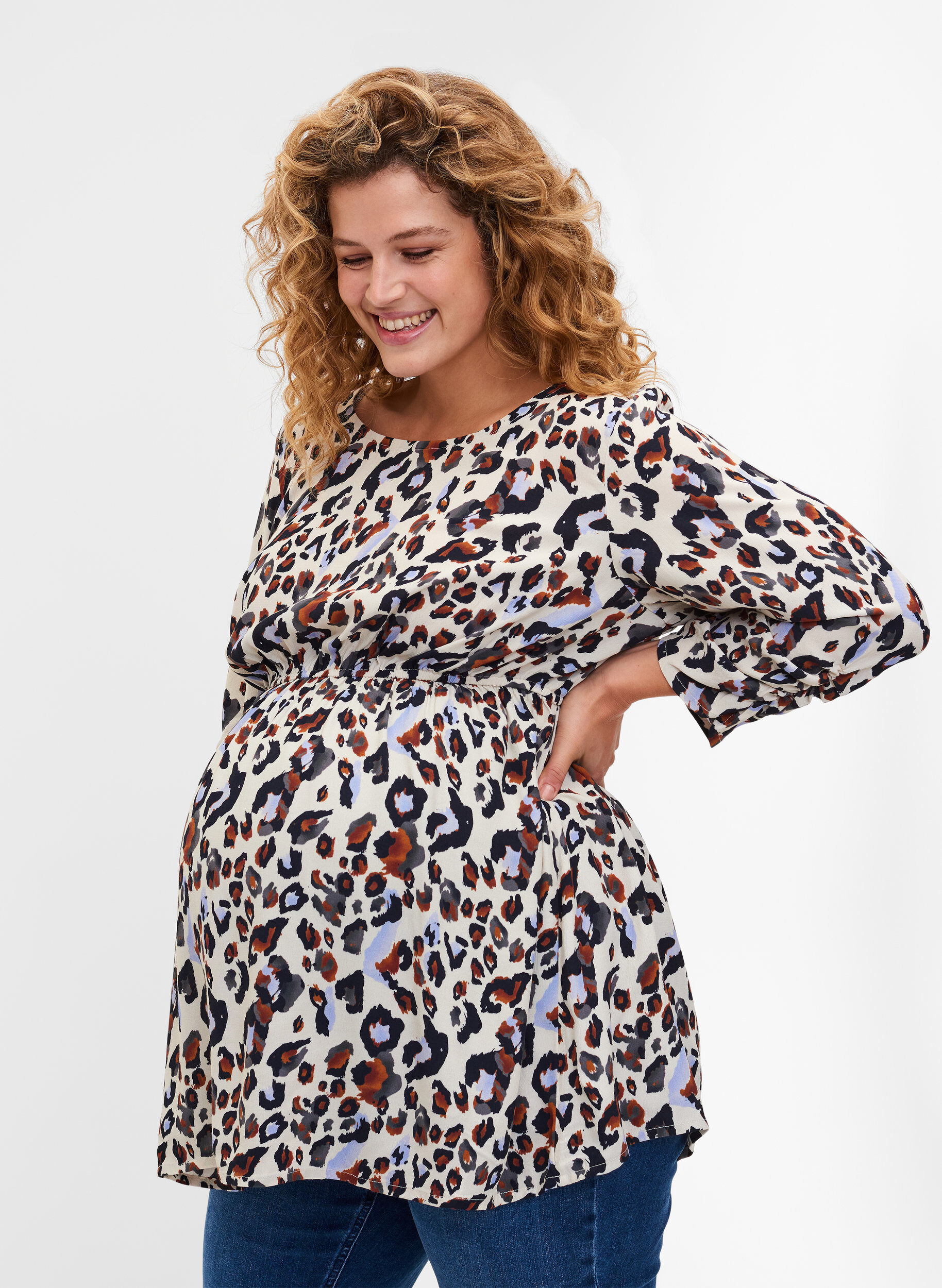 Zizzifashion Maternity blouse in viscose and print, White Leo Print , Model image number 0
