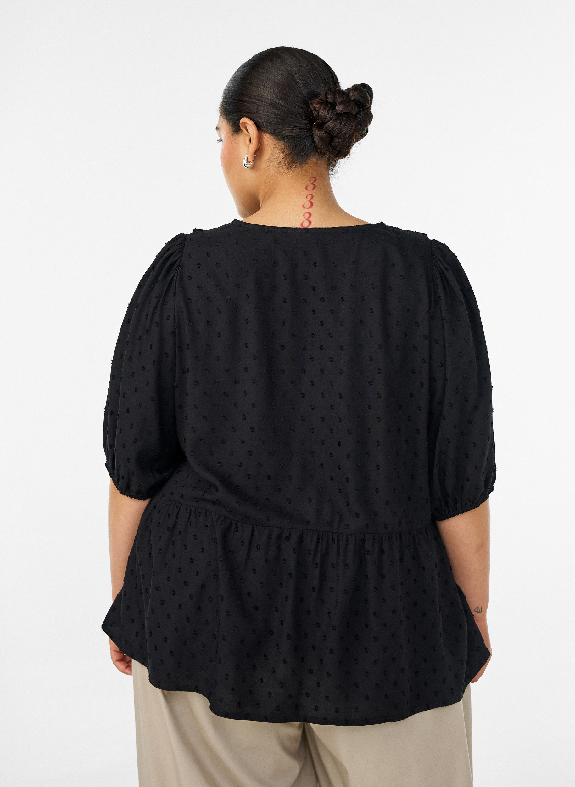 Zizzifashion Viscose blouse with a dotted texture and V-neck, Black, Model image number 2
