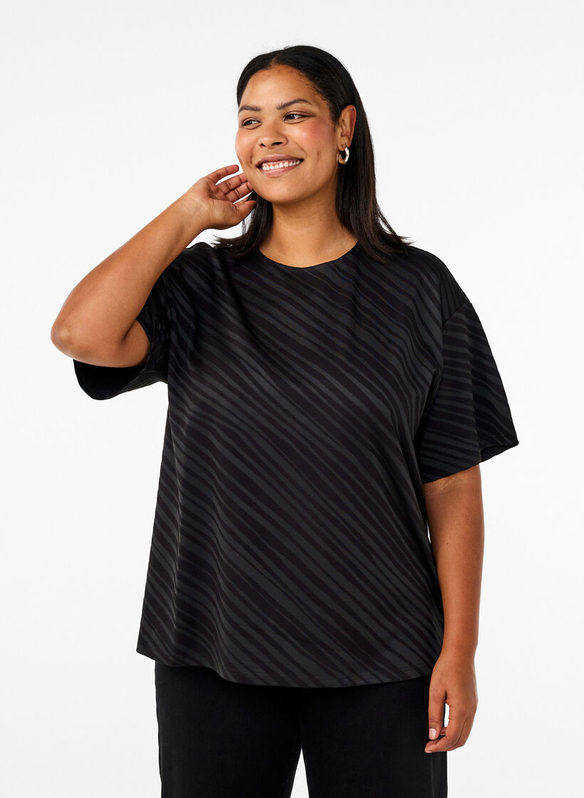 Oversize blouse with pattern, Black, Model image number 0