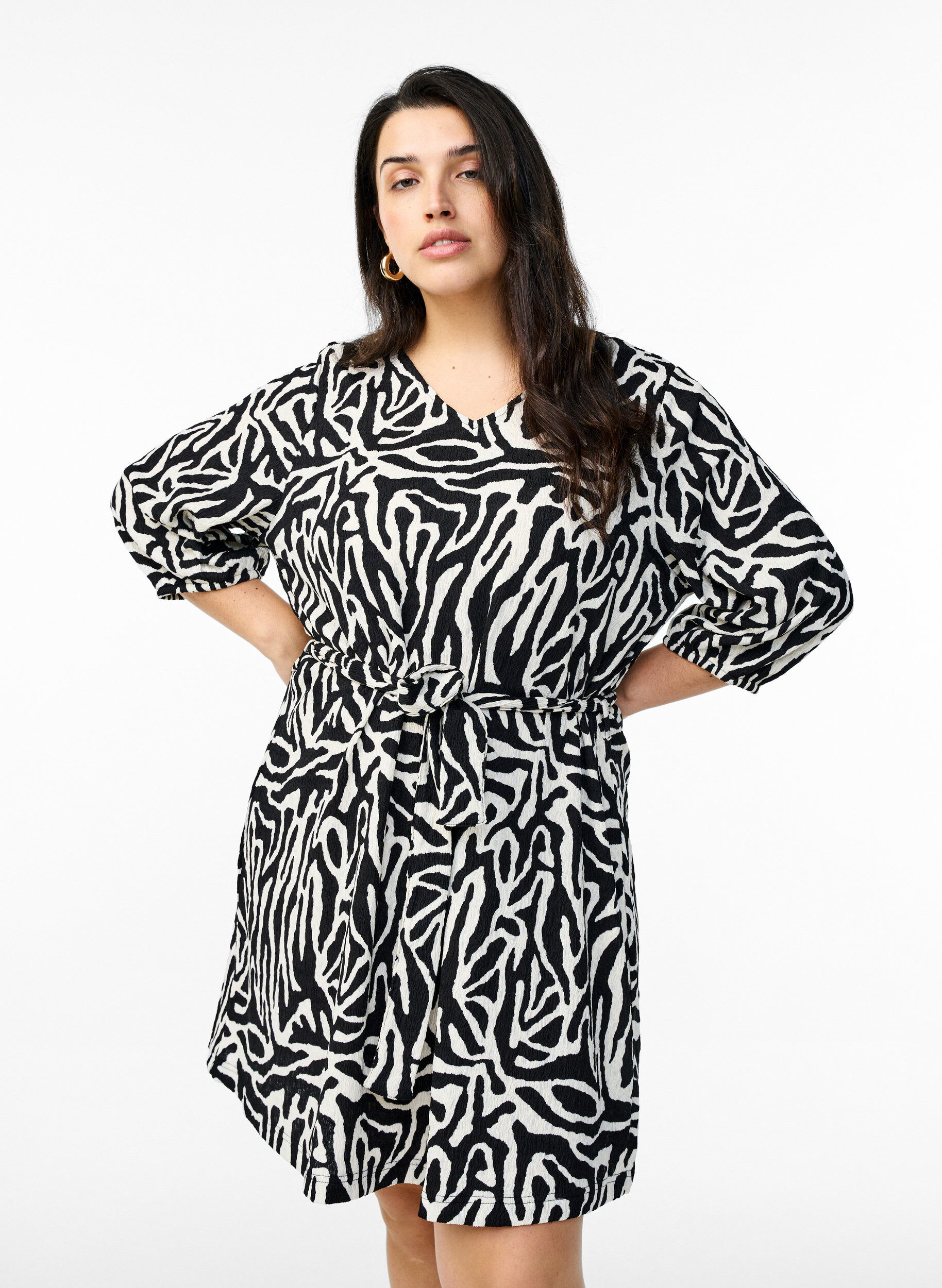 Zizzifashion Short dress with 3/4 sleeves and zebra print, Black, Model image number 0