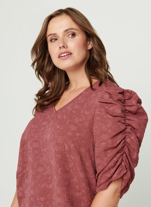 Textured puff sleeve blouse, Wild Ginger, Model image number 2