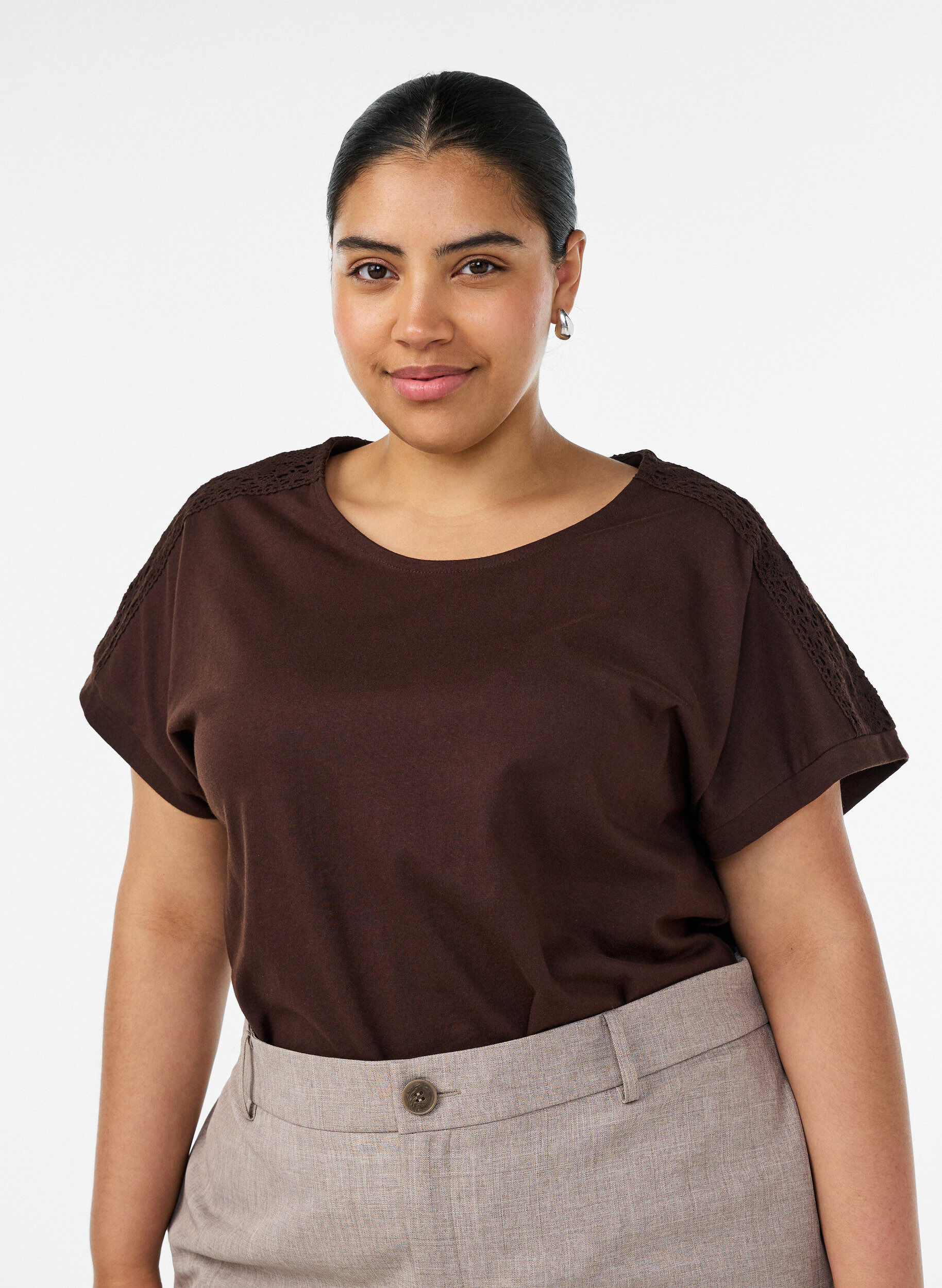 Zizzifashion Cotton T-shirt with crochet detail, Brown, Model image number 0