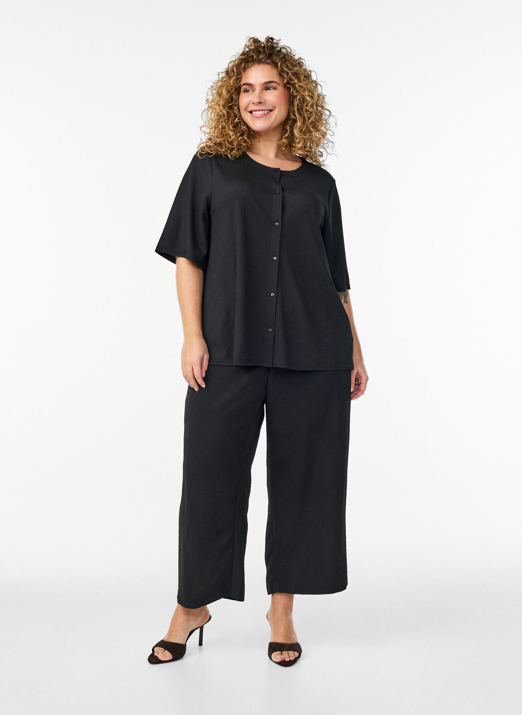 Zizzifashion High-waisted culottes with an elasticated back, Black, Model image number 0