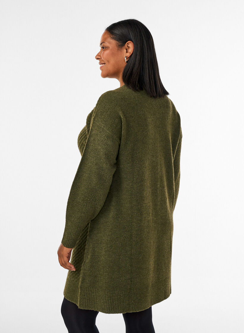 Short knitted dress with a V-shaped textured pattern, Green, Model image number 2