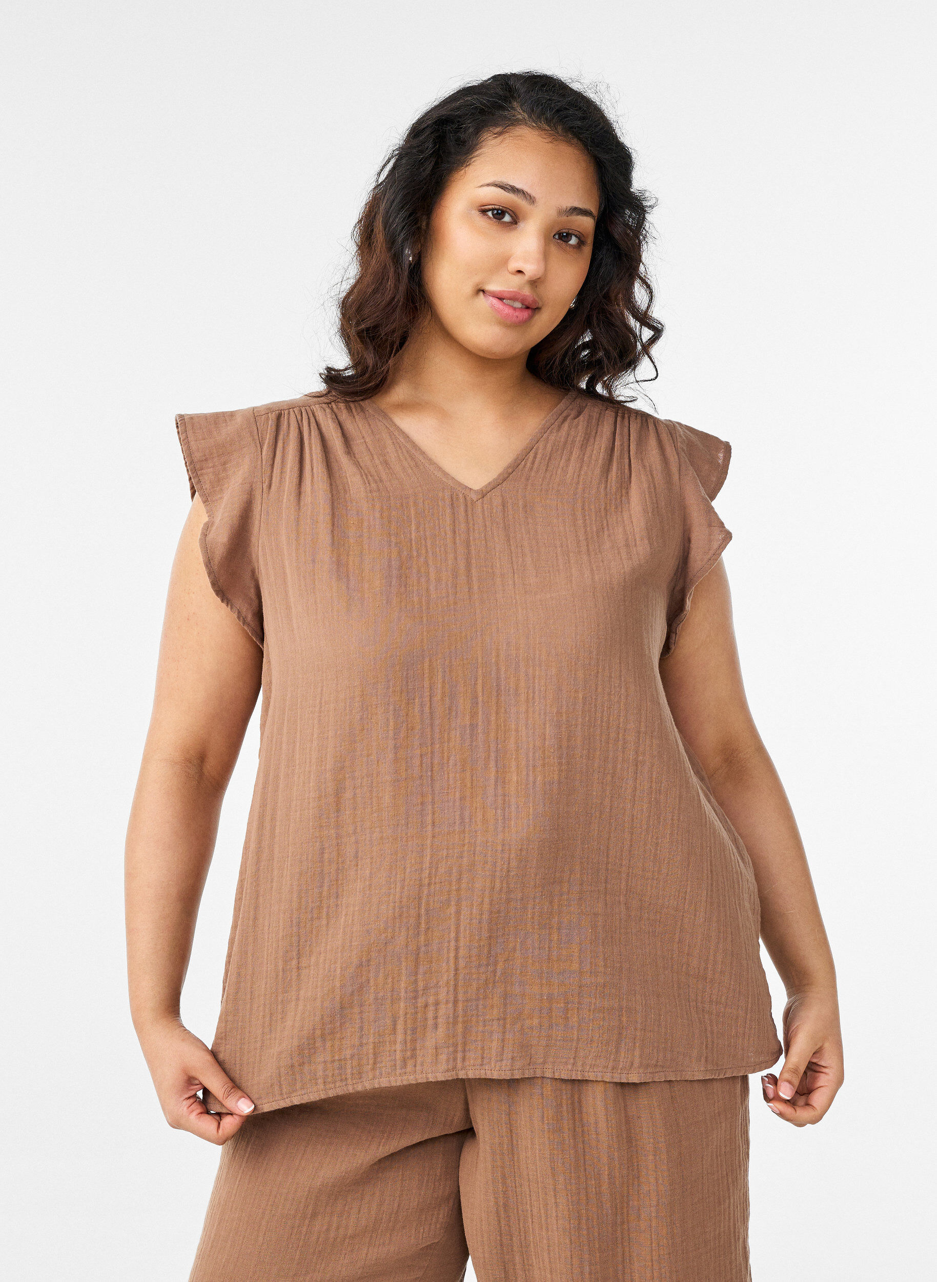 Zizzifashion Sleeveless top in cotton muslin with ruffles, Brown, Model image number 0