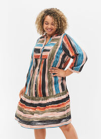 Patterned cotton dress with 3/4 sleeves, Multi Stripe AOP, Model