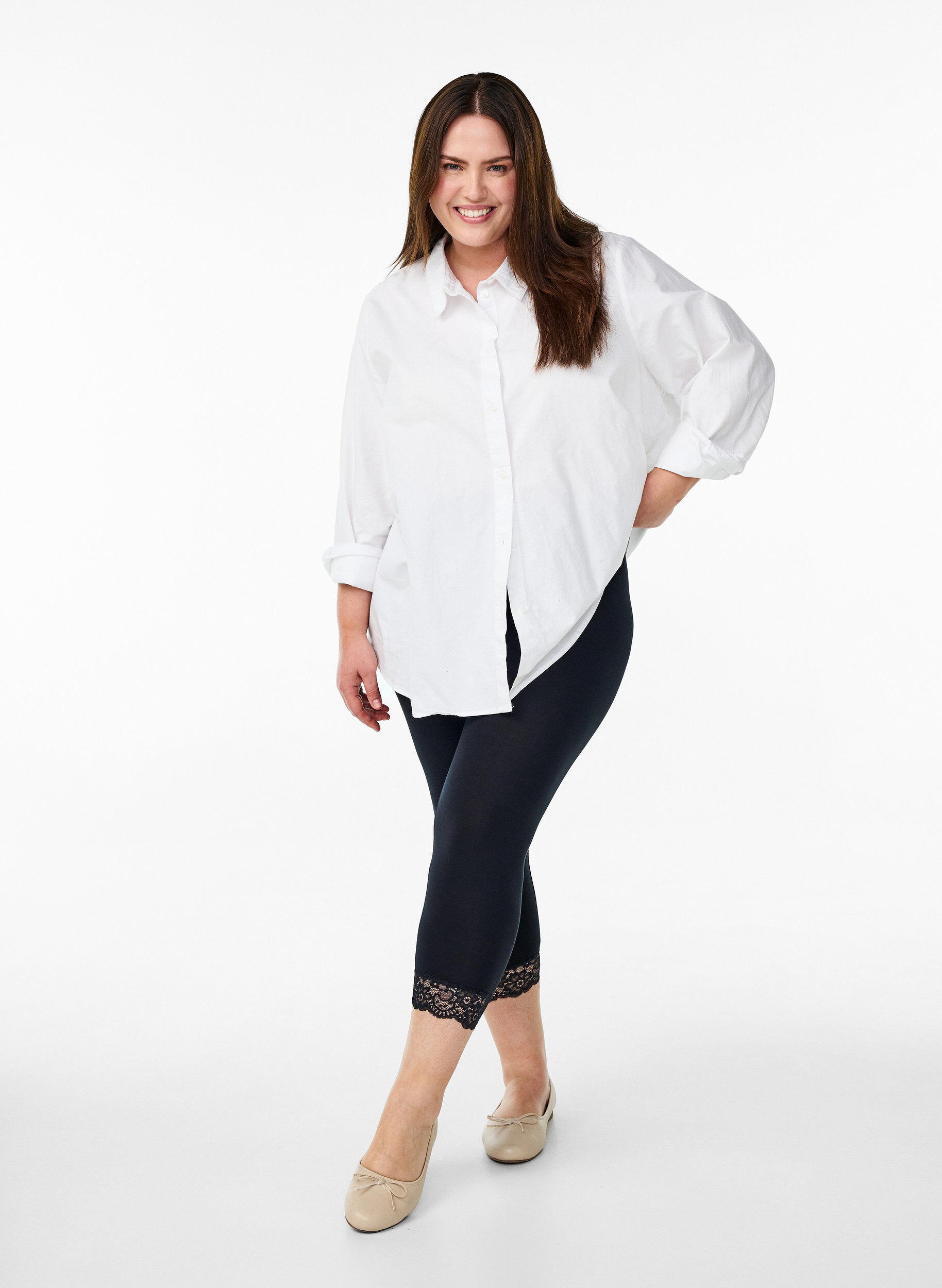 ZizzifashionBasic 3/4 leggings with lace trim, Black, Model image number 1
