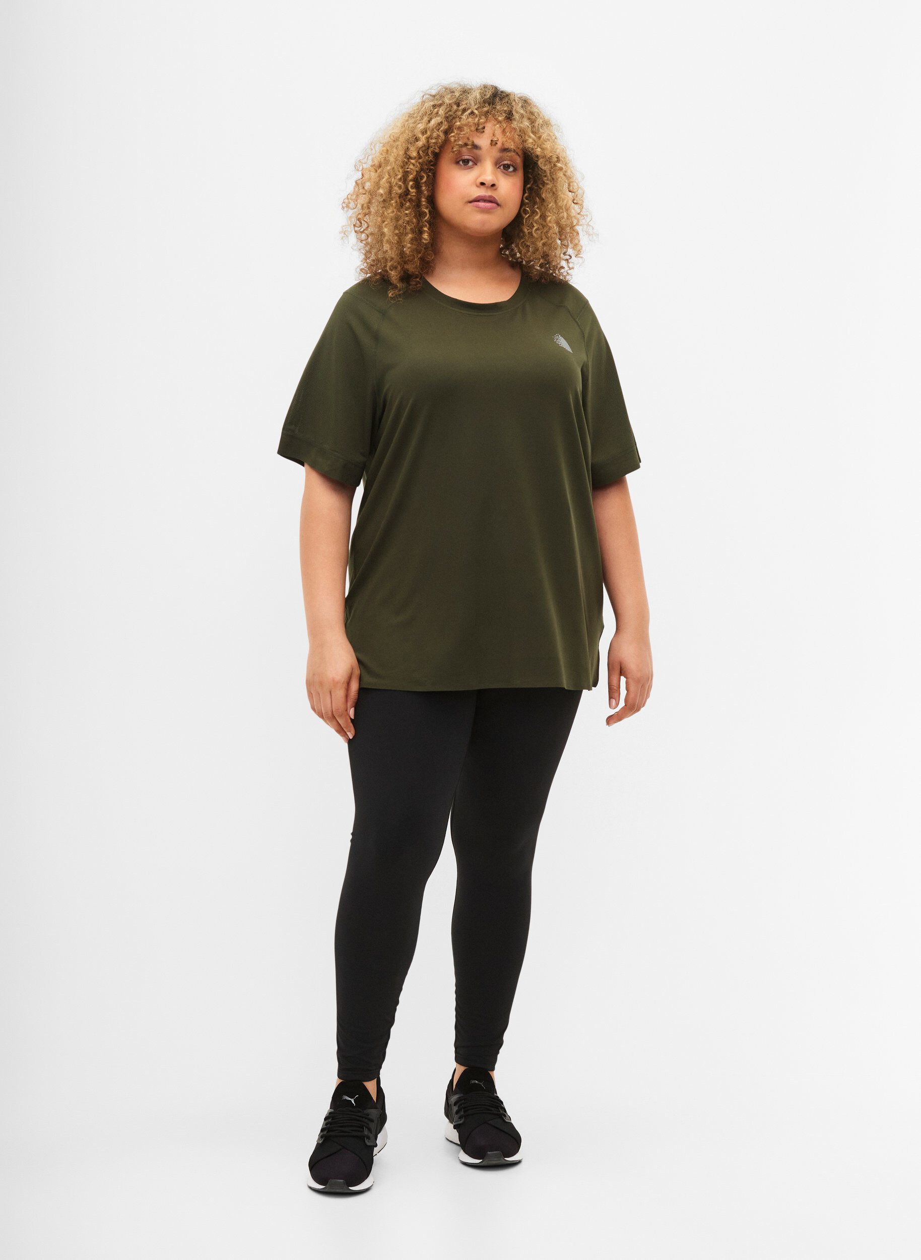 Zizzifashion Short-sleeved training t-shirt with round neck, Forest Night, Model image number 2