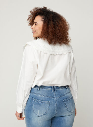 Cotton shirt with a large collar, Bright White, Model image number 1