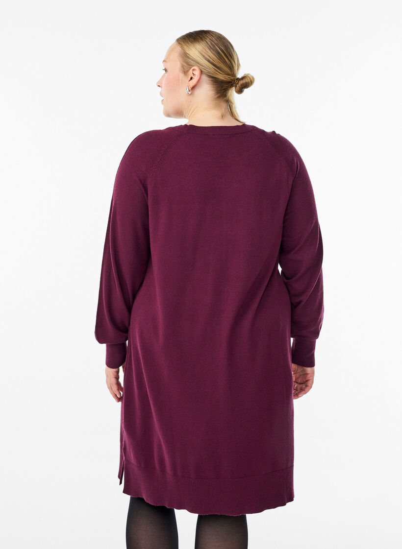 Short knitted dress with raglan sleeves and a centre seam, Red, Model image number 2