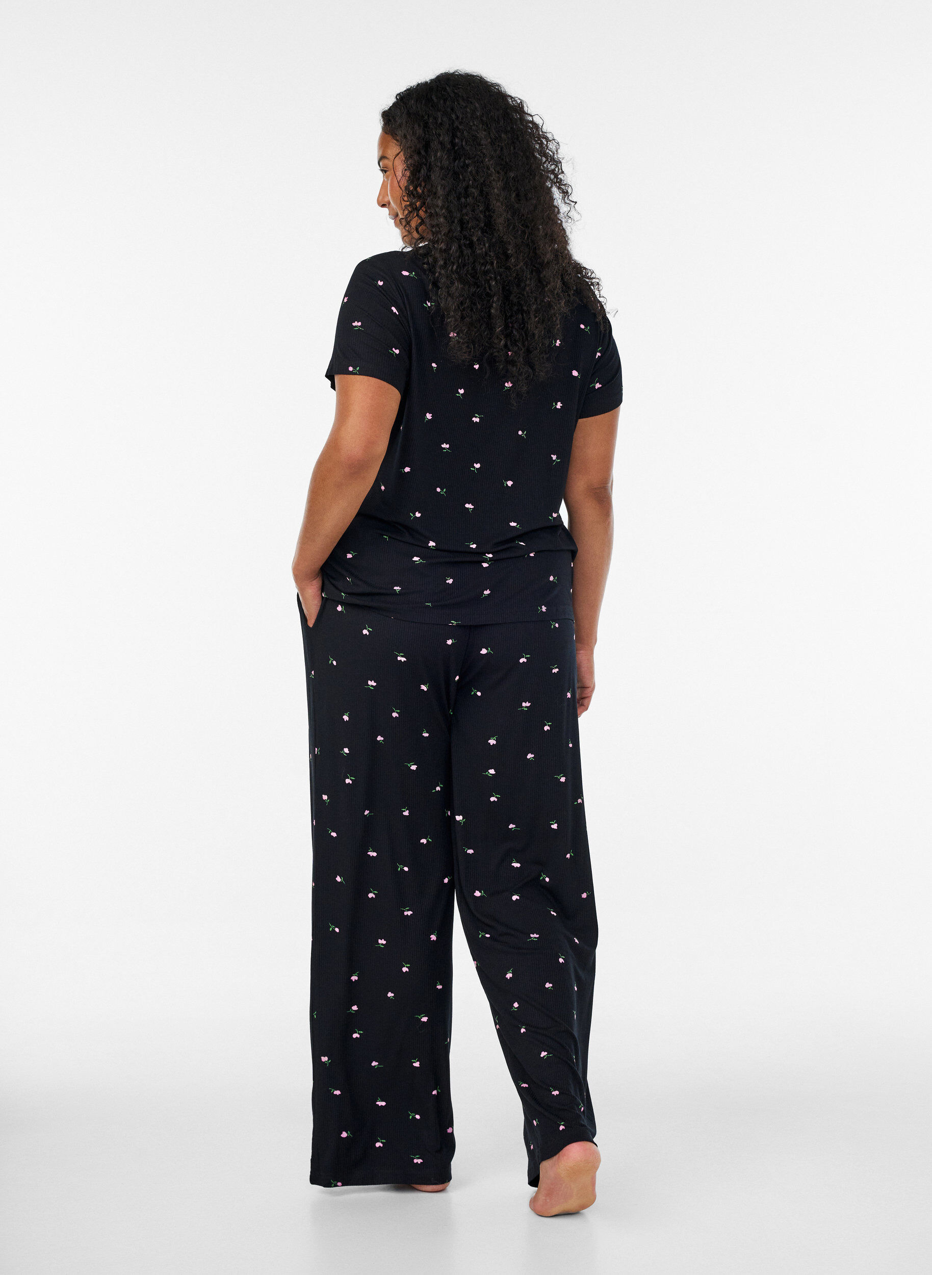 ZizzifashionPyjama bottoms with ribbed texture and floral print, Black, Model image number 2