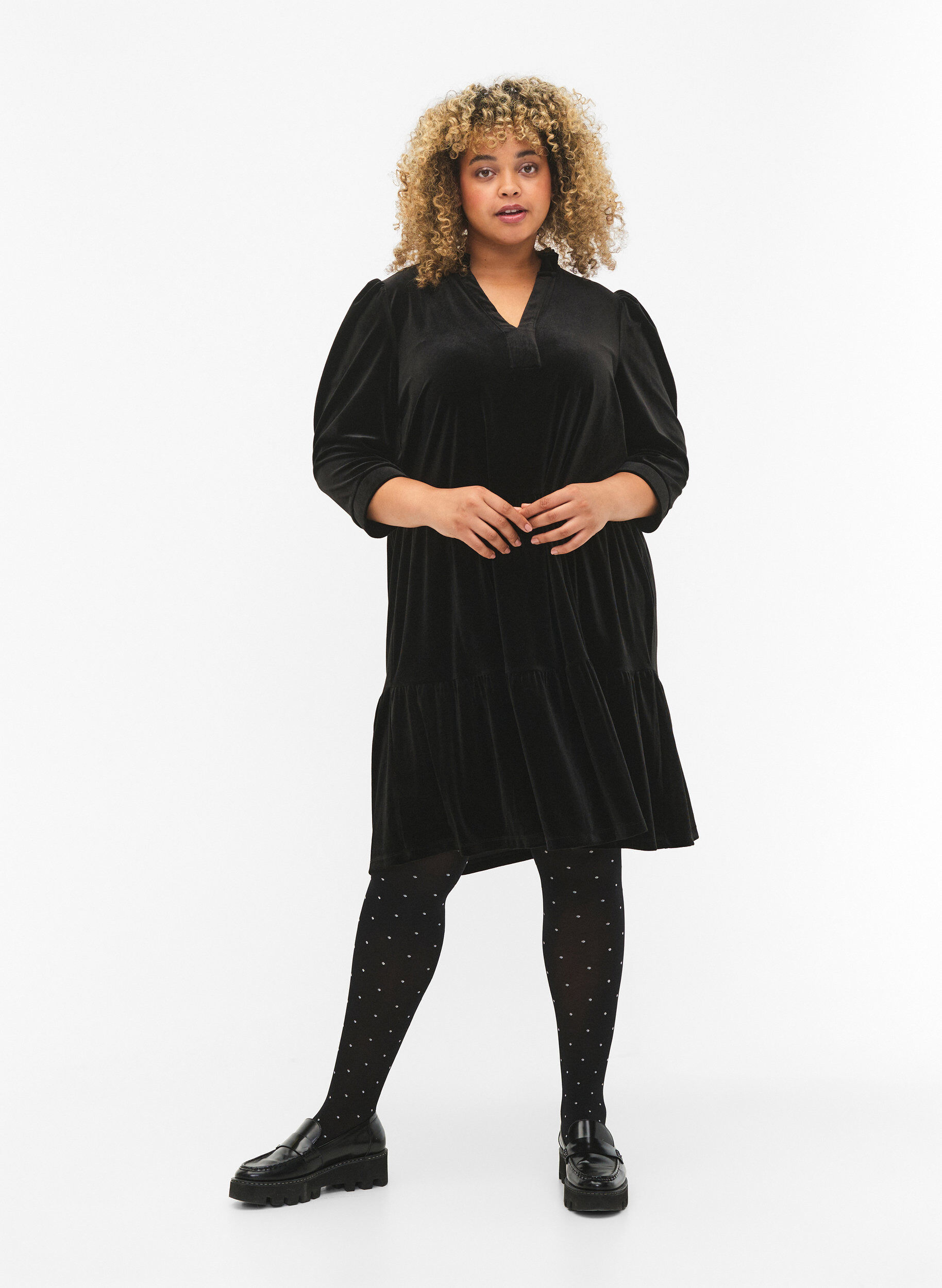 Zizzifashion Velour dress with ruffle collar and 3/4 sleeves, Black, Model image number 2