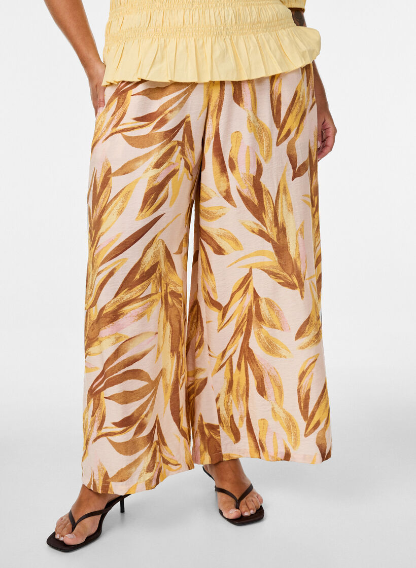 Wide-leg trousers with leaf print and a high elasticated waist, 9990, Model image number 2